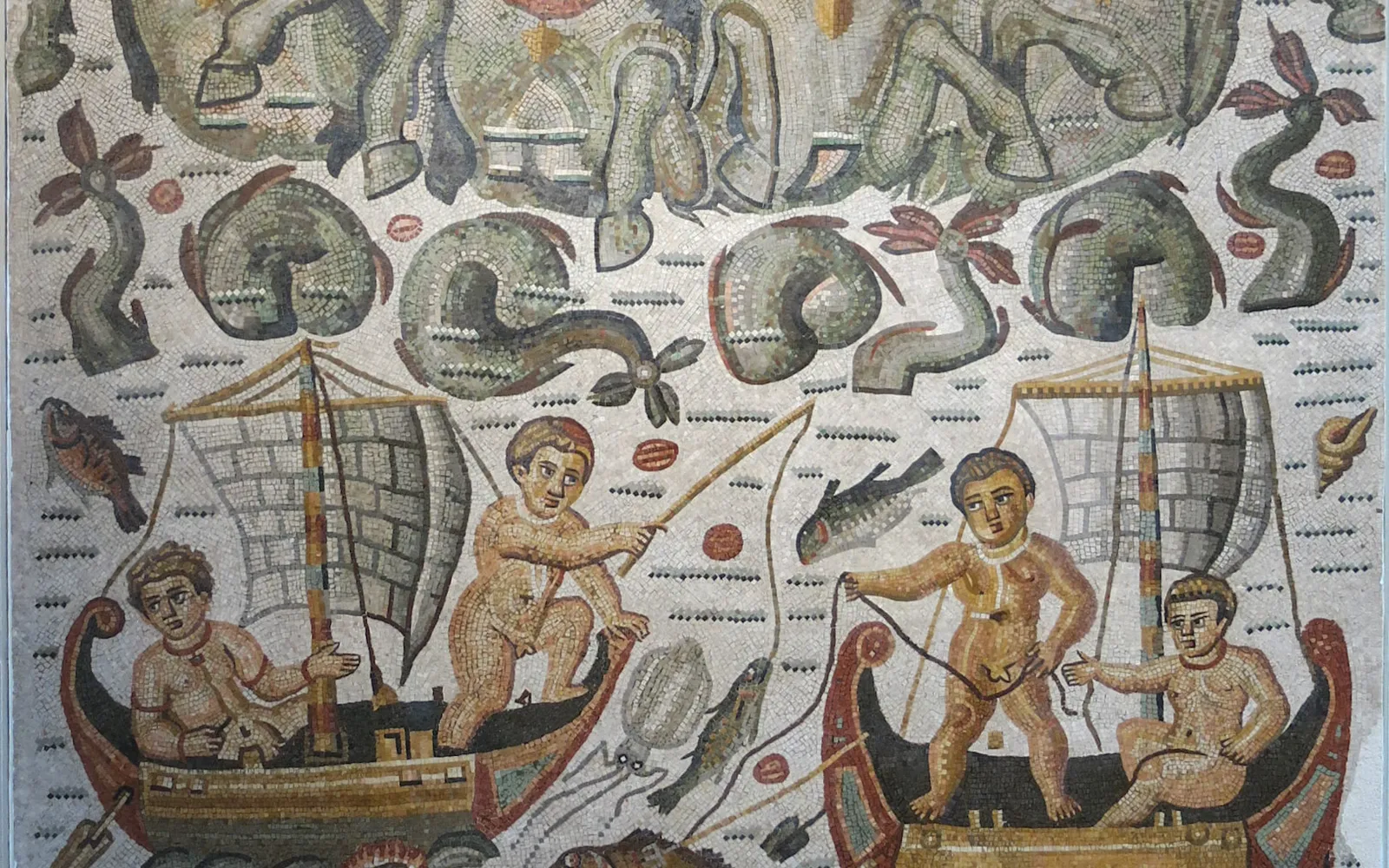 โมเสกโรมันโบราณจากเมืองเซอร์ตา (คอนสแตนตินในอดีต)