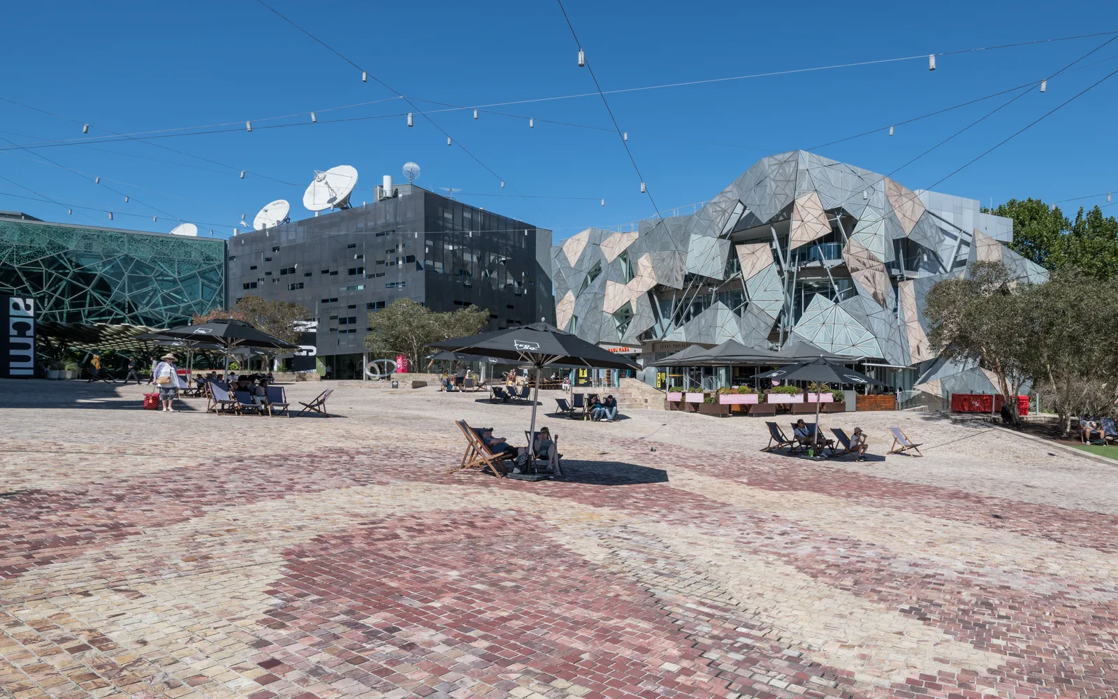 6 ที่เที่ยวเมลเบิร์น ที่ไม่ควรพลาด — Federation Square โกรทกาลี เกรทโอเชียนโร้ด และย่านฟิตซรอย