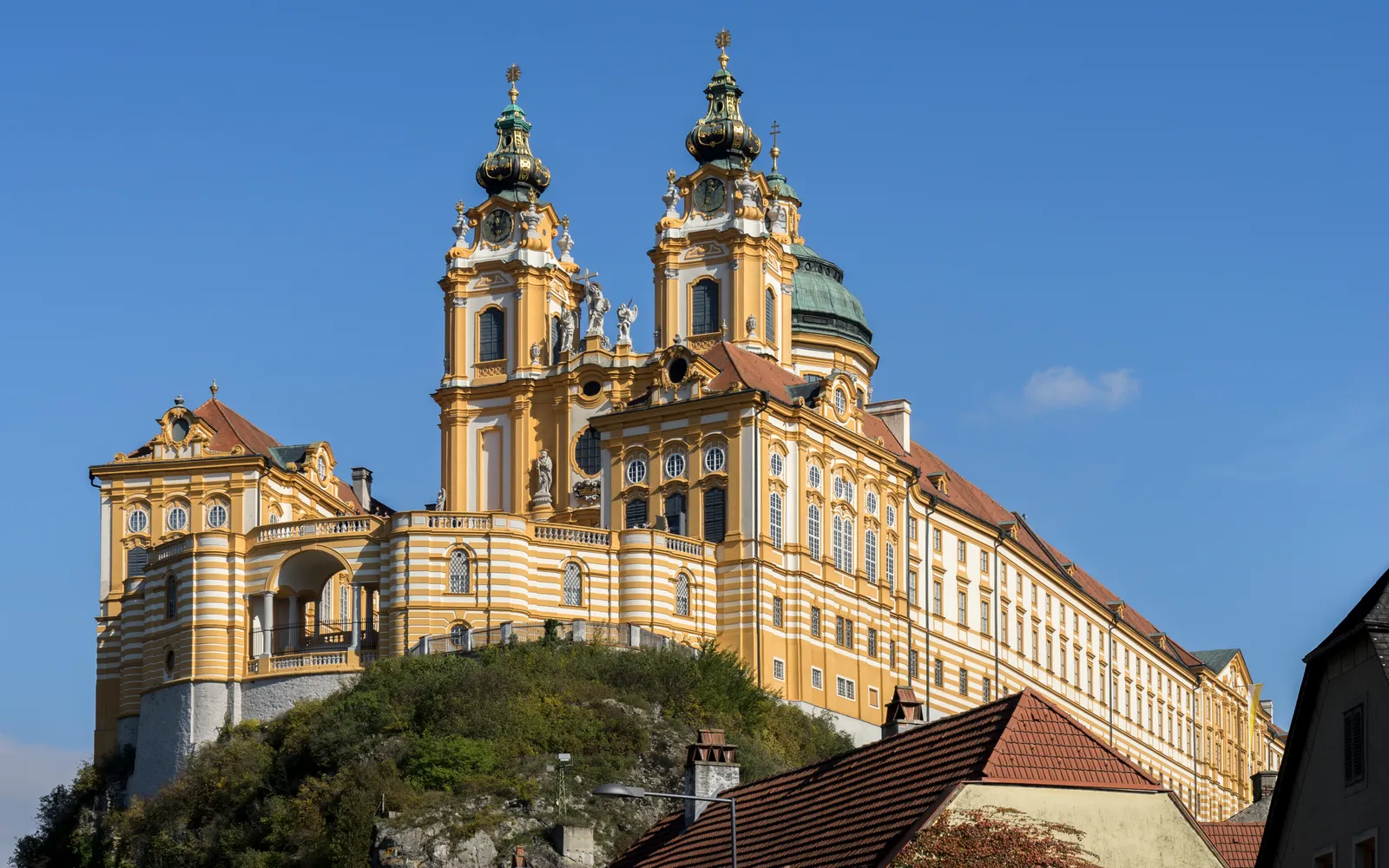 6 ที่เที่ยวเมลค์ ออสเตรีย ที่ไม่ควรพลาด — วัด Melk Abbey หุบเขา Wachau และแม่น้ำดานูบ
