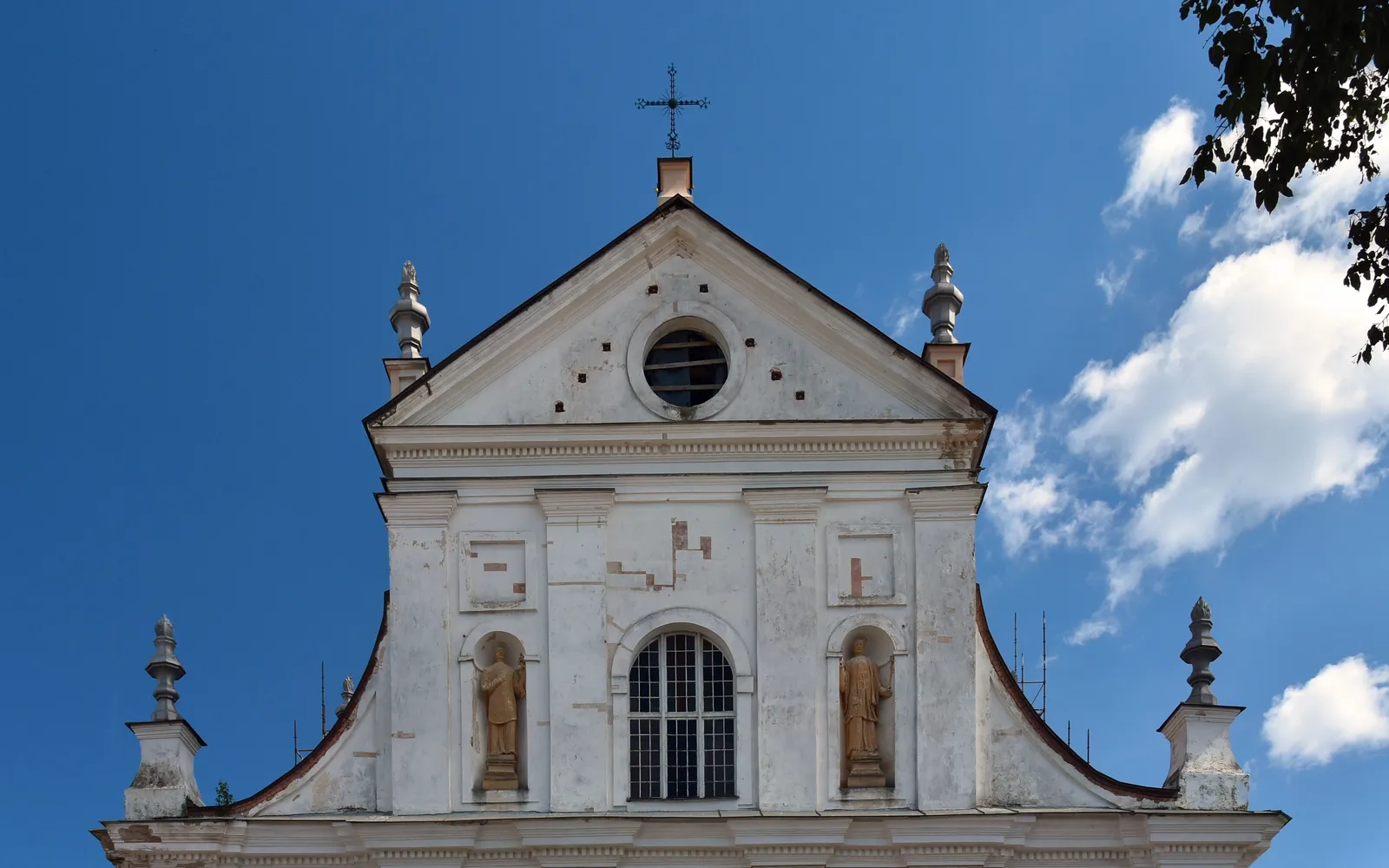 โบสถ์เยซูอิตคอร์ปุสคริสตีสไตล์บาโรกในเมืองเนสวิจ เบลารุส