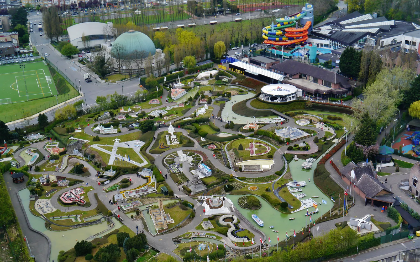 สวนจำลองแลนด์มาร์กยุโรปย่อส่วน Mini-Europe มองจากด้านบน
