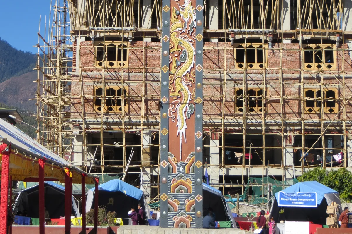 บรรยากาศย่านChang Lam / Clock Tower ในทิมพู