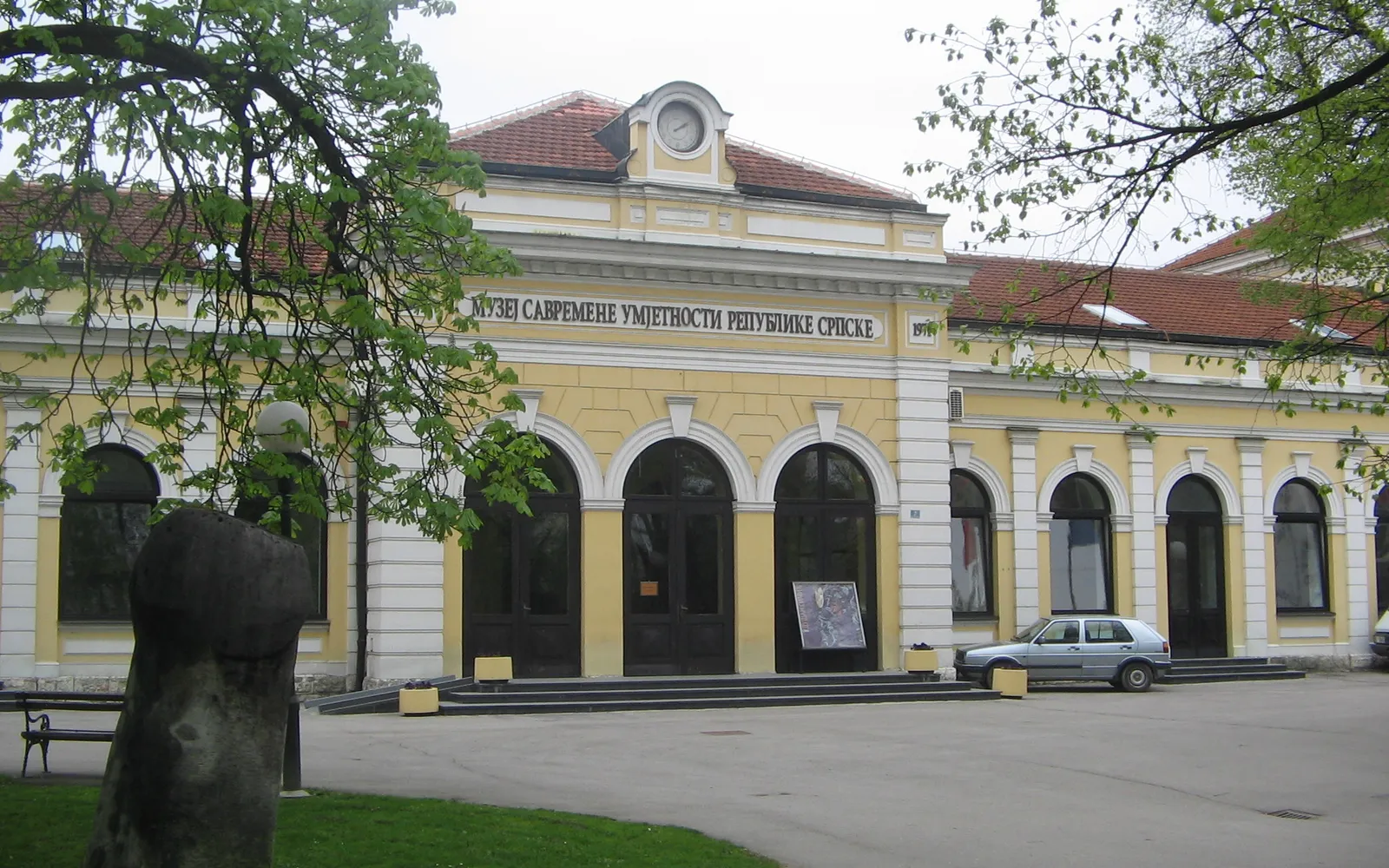 อาคารสถานีรถไฟเก่าสไตล์ออสเตรีย-ฮังการีที่เป็นที่ตั้งพิพิธภัณฑ์
