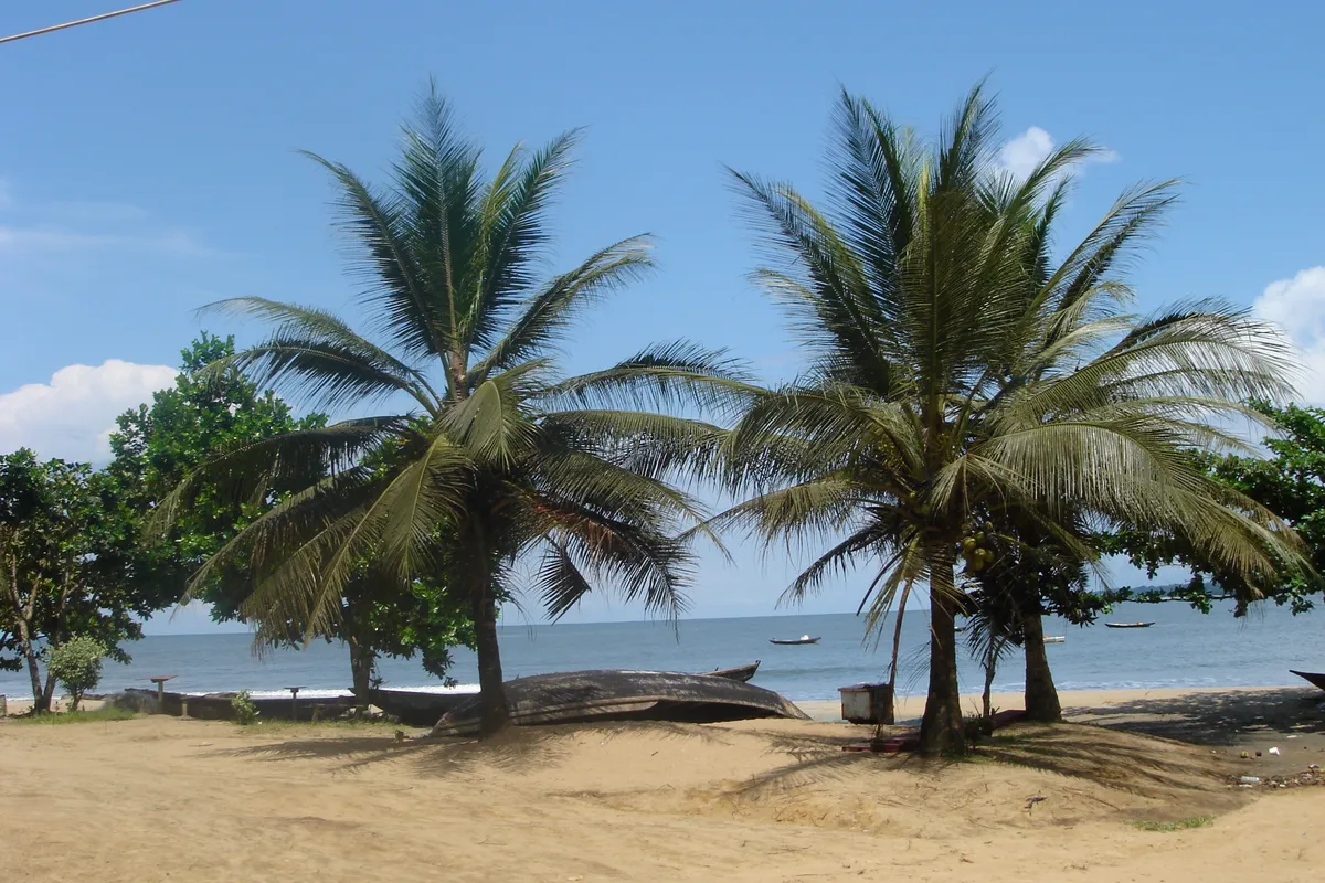 บรรยากาศย่านหาดใต้ / ถนนสู่โลเบ ในคริบี