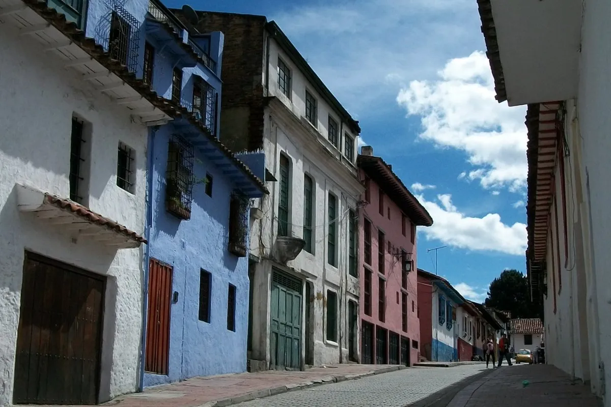 บรรยากาศย่านลาแคนเดลาเรีย (La Candelaria) ในโบโกตา