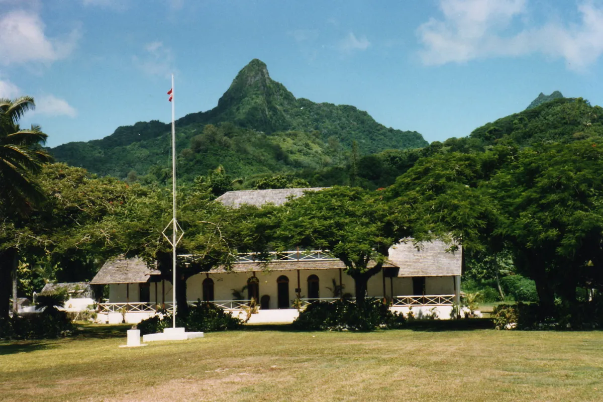 บรรยากาศย่านใจกลางอาวารัว (Avarua Town) ในอาวารัว