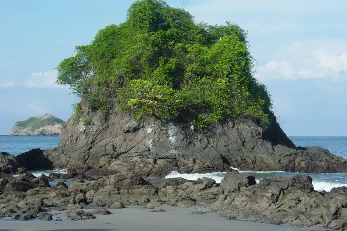 บรรยากาศย่านQuepos Point / ปลายแหลม ในมานูเอลอันโตนิโอ