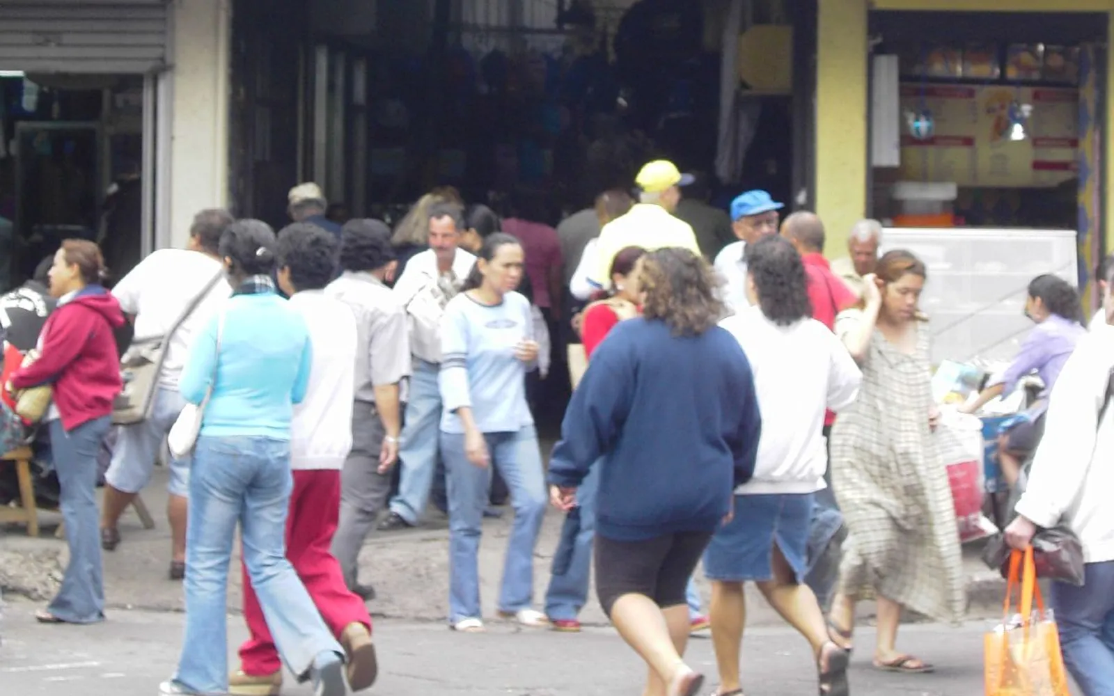 ทางเข้าตลาดกลางซาน โฆเซ บน Avenida Central