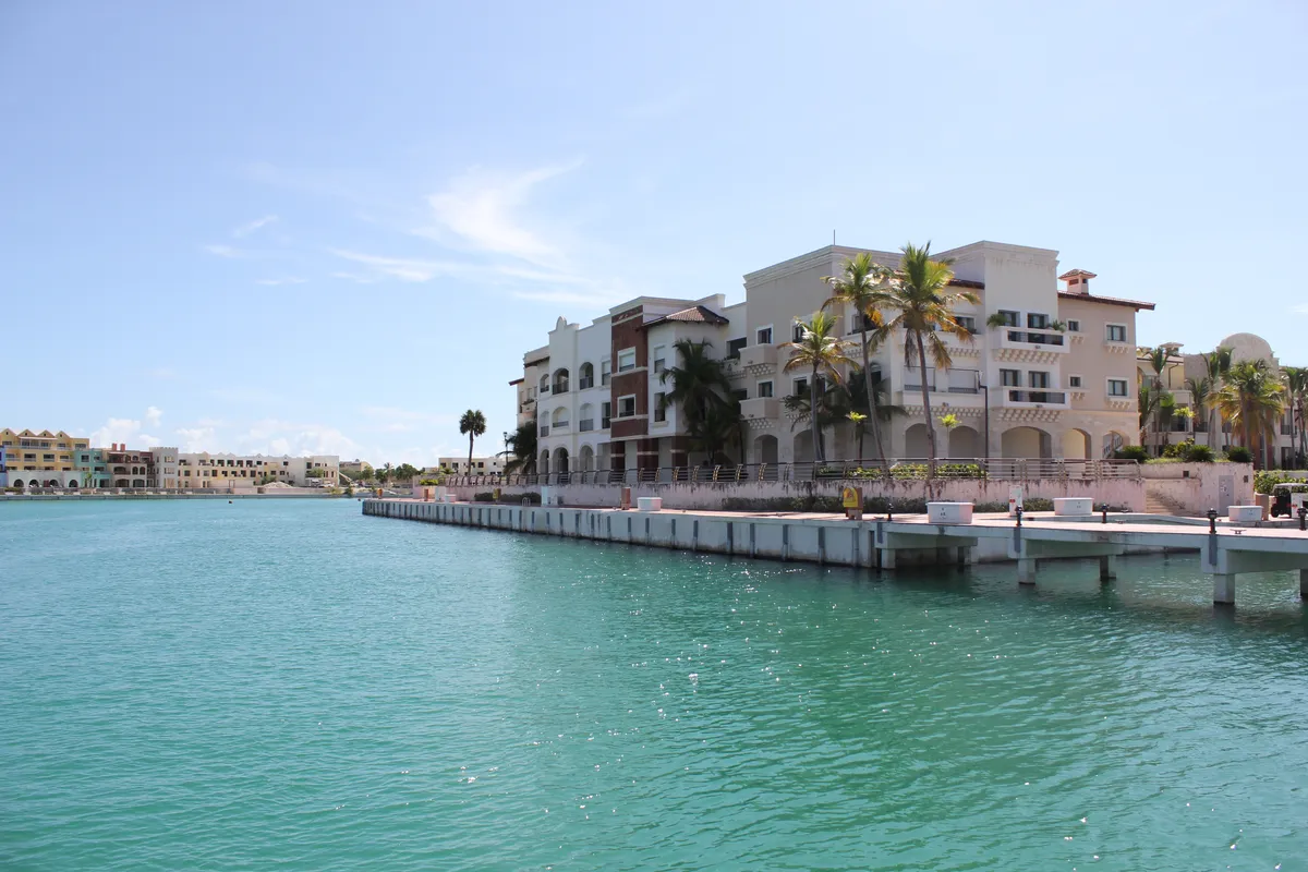 บรรยากาศย่านแคปกานา (Cap Cana) ในปุนตากานา