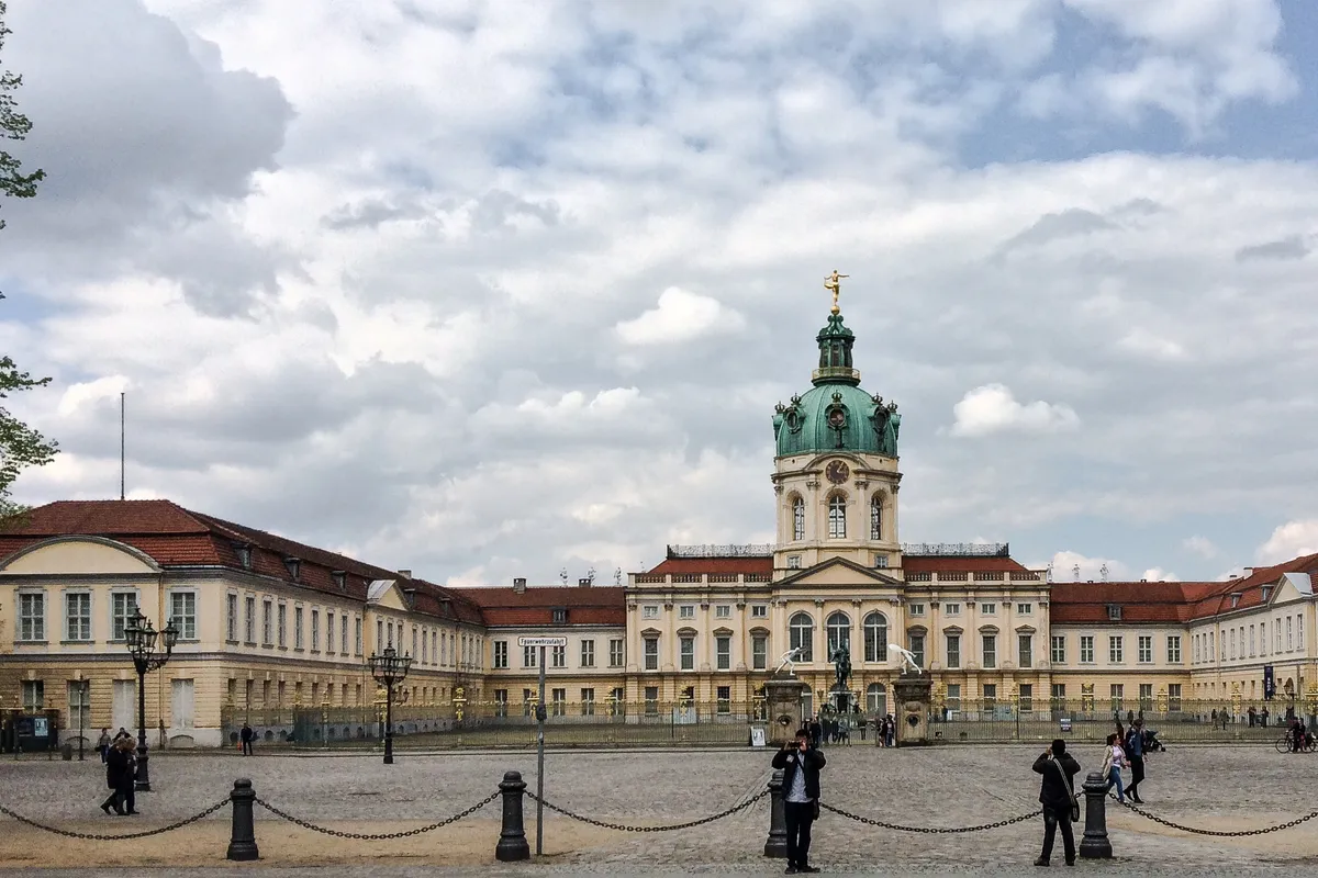 บรรยากาศย่านชาร์ลอตเทนบวร์ก (Charlottenburg) ในเบอร์ลิน