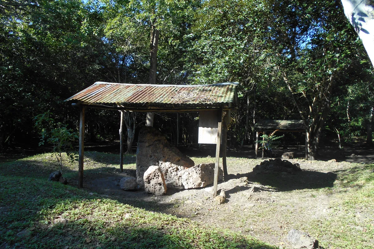บรรยากาศย่านซานมิเกล (San Miguel) ในฟลอเรส