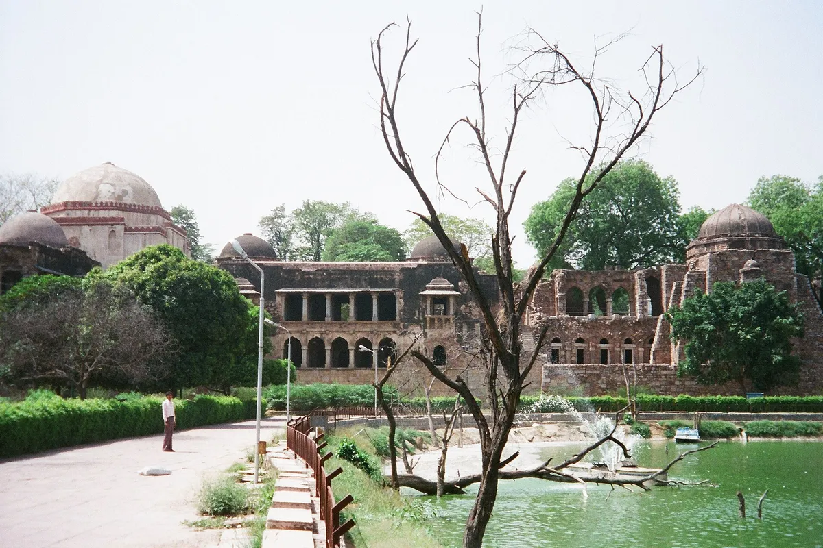 บรรยากาศย่านSouth Delhi (Hauz Khas / Saket) ในเดลี