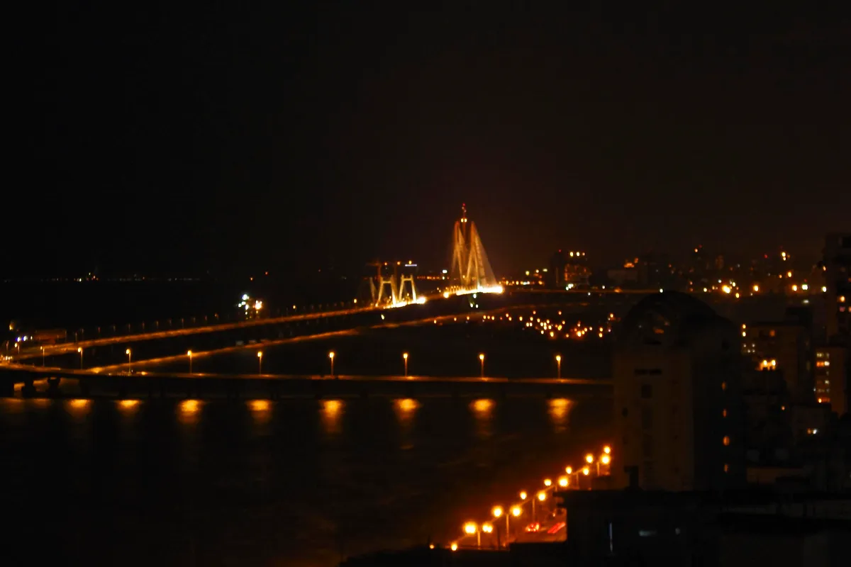 บรรยากาศย่านBandra West (ราชินีแห่งชานเมือง) ในมุมไบ