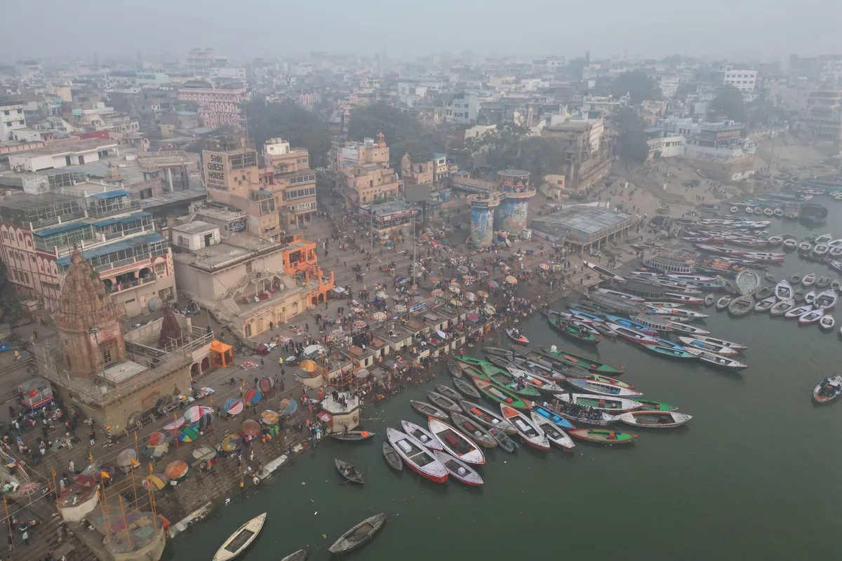 บรรยากาศย่านDashashwamedh Ghat ในพาราณสี