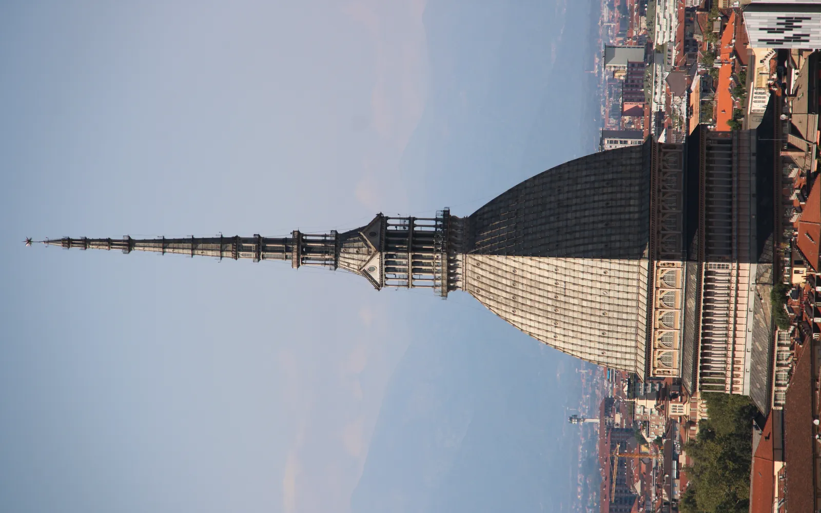 6 ที่เที่ยวตูริน ที่ไม่ควรพลาด — โมเล อันโตเนลลิอานา พิพิธภัณฑ์อียิปต์ และพระราชวังหลวง