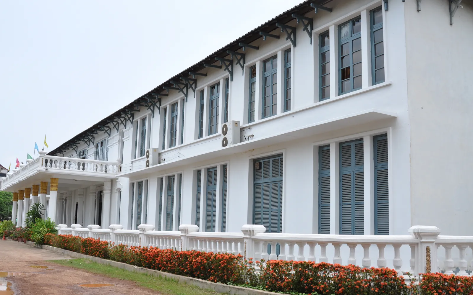 อาคารพิพิธภัณฑ์แห่งชาติลาวสไตล์โคโลเนียลฝรั่งเศส