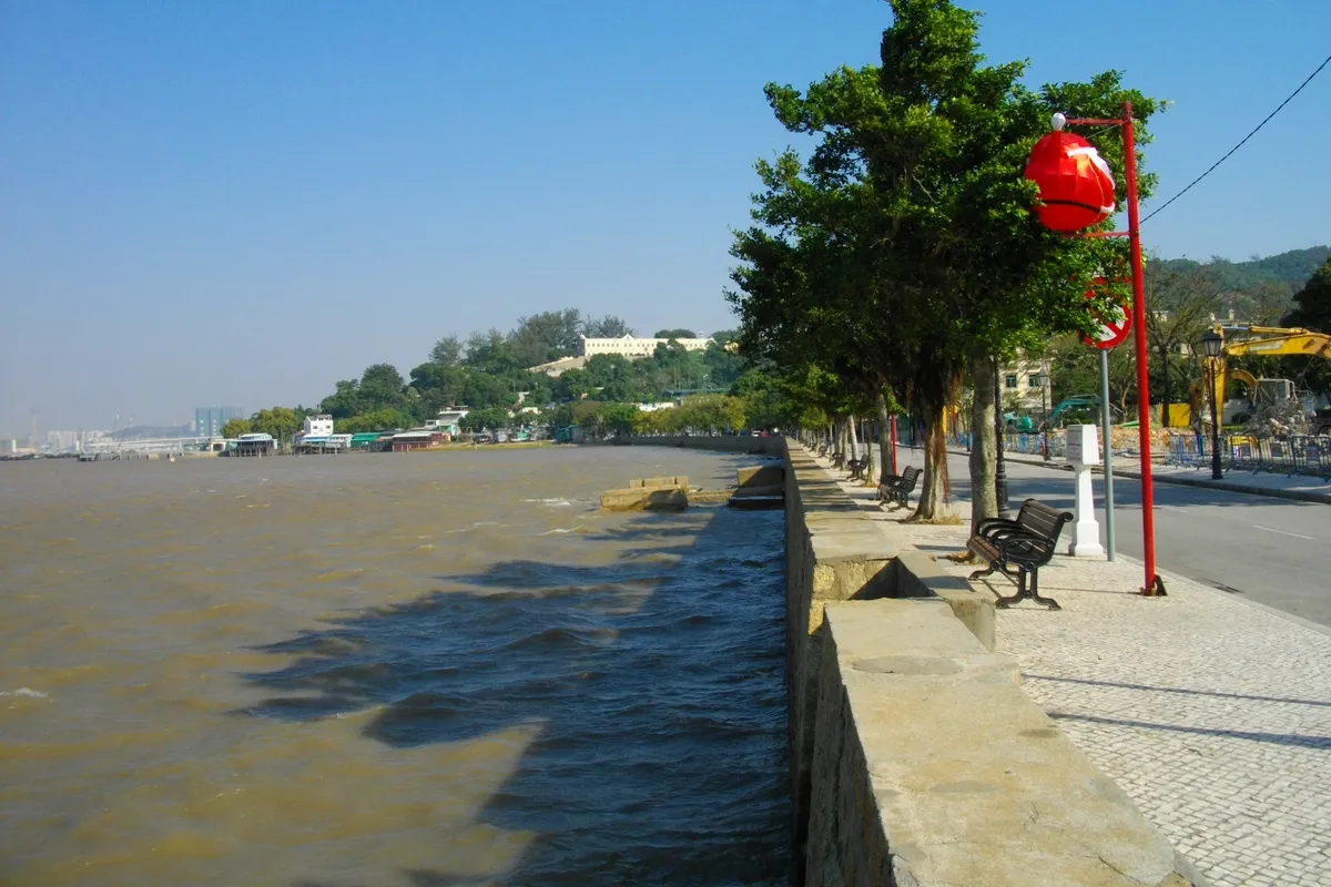 บรรยากาศย่านโคโลอาน (Coloane) ในโคไท