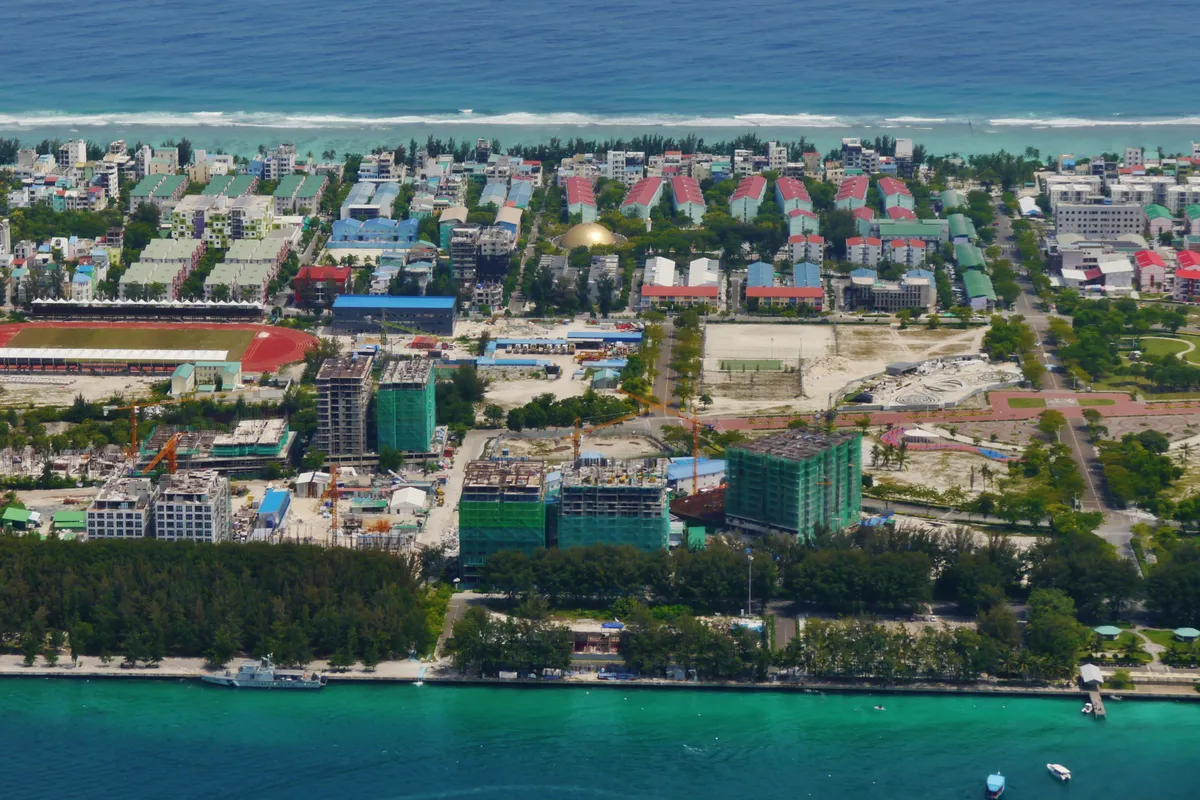 บรรยากาศย่านเฟส 1 (Phase 1) ในฮูลฮูมาเล่