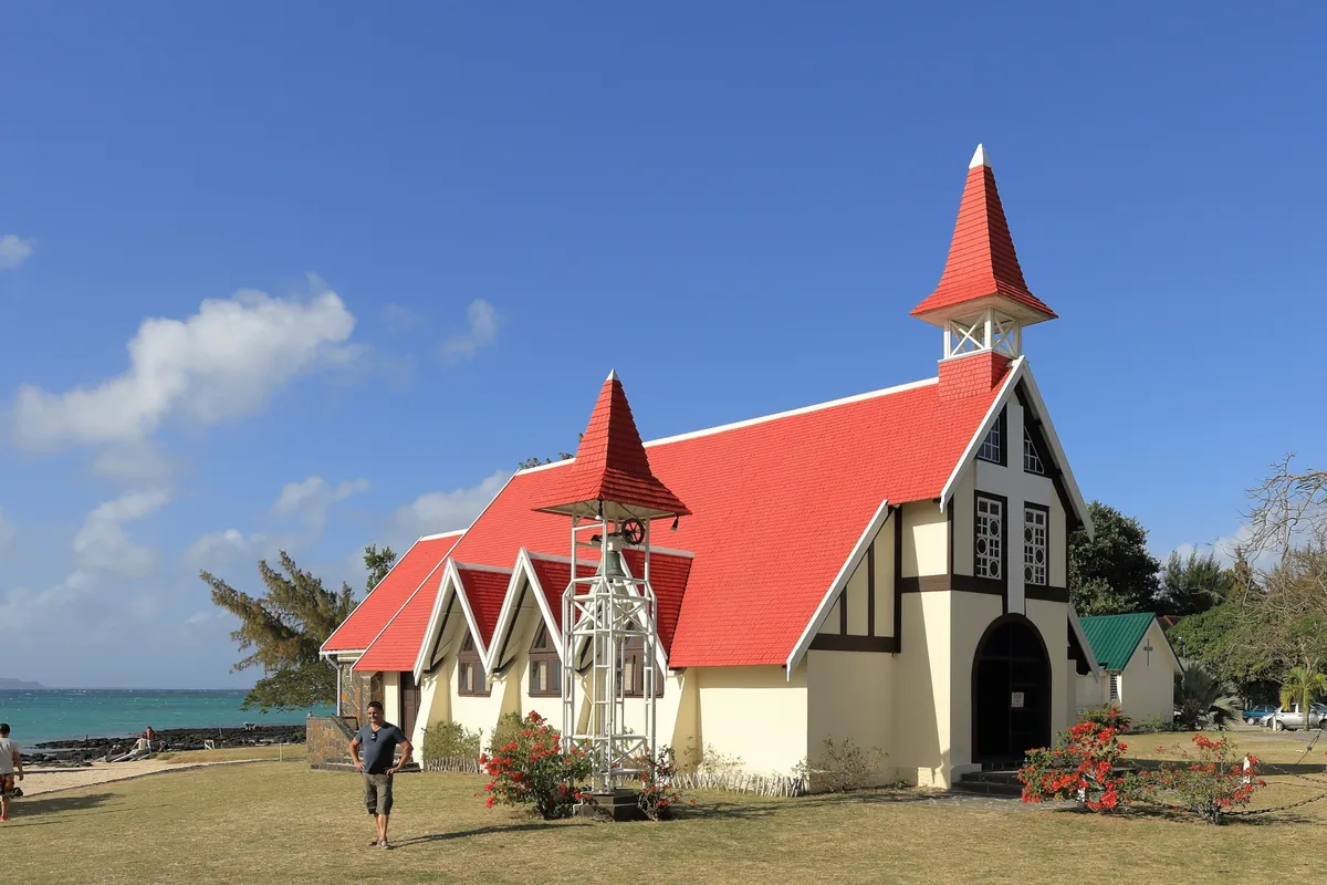 บรรยากาศย่านปวงต์โอซ์กานอนิเย / กาป มาเลอเรอ (Pointe aux Canonniers / Cap Malheureux) ในแกรนด์เบ