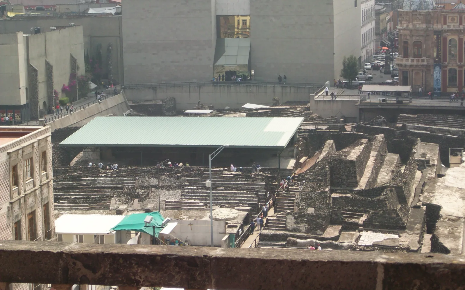 ซากปรักหักพังของวิหาร Templo Mayor อาณาจักรแอซเทคที่ถูกค้นพบใจกลางเม็กซิโกซิตี