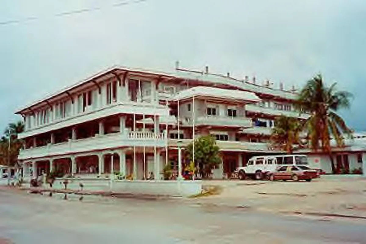 บรรยากาศย่านไอโว (Aiwo) ในยาเรน
