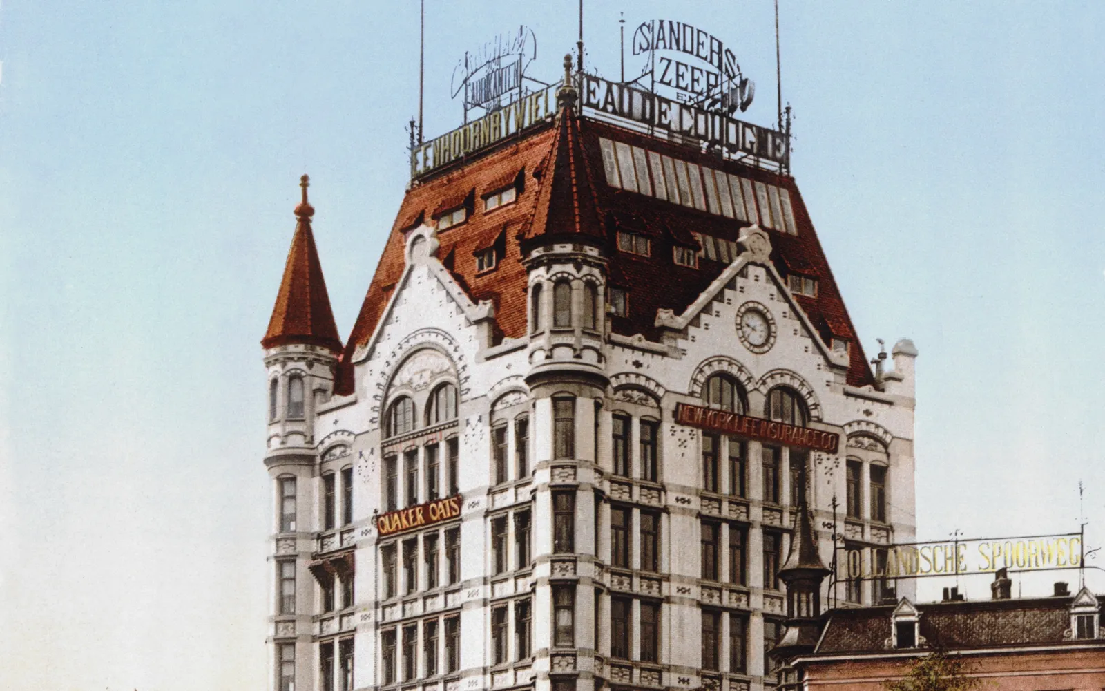 Witte Huis หรือบ้านสีขาวรอตเตอร์ดัม ตึก Art Nouveau สีขาวสูง 10 ชั้นตั้งโดดเด่นริมแม่น้ำ ใกล้กับสะพานเอราสมุส