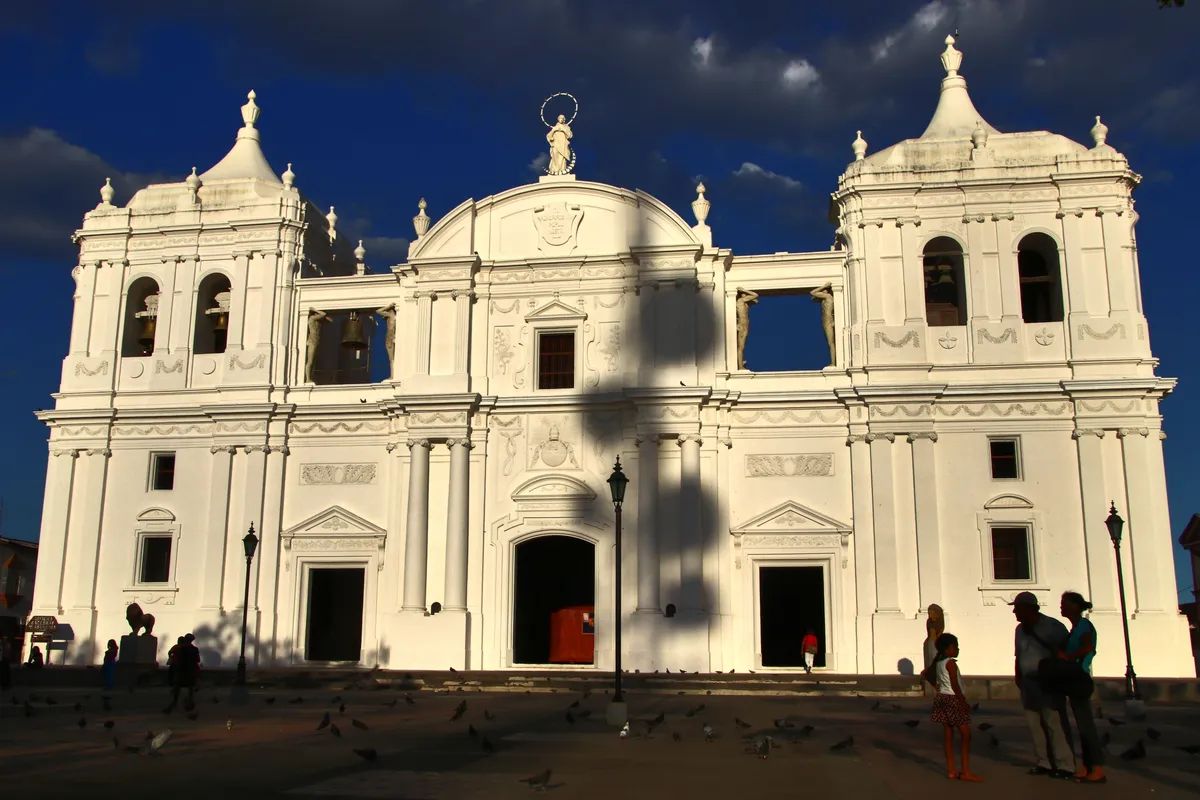 บรรยากาศย่านใจกลางเมือง / San Felipe (Centro) ในเลออน