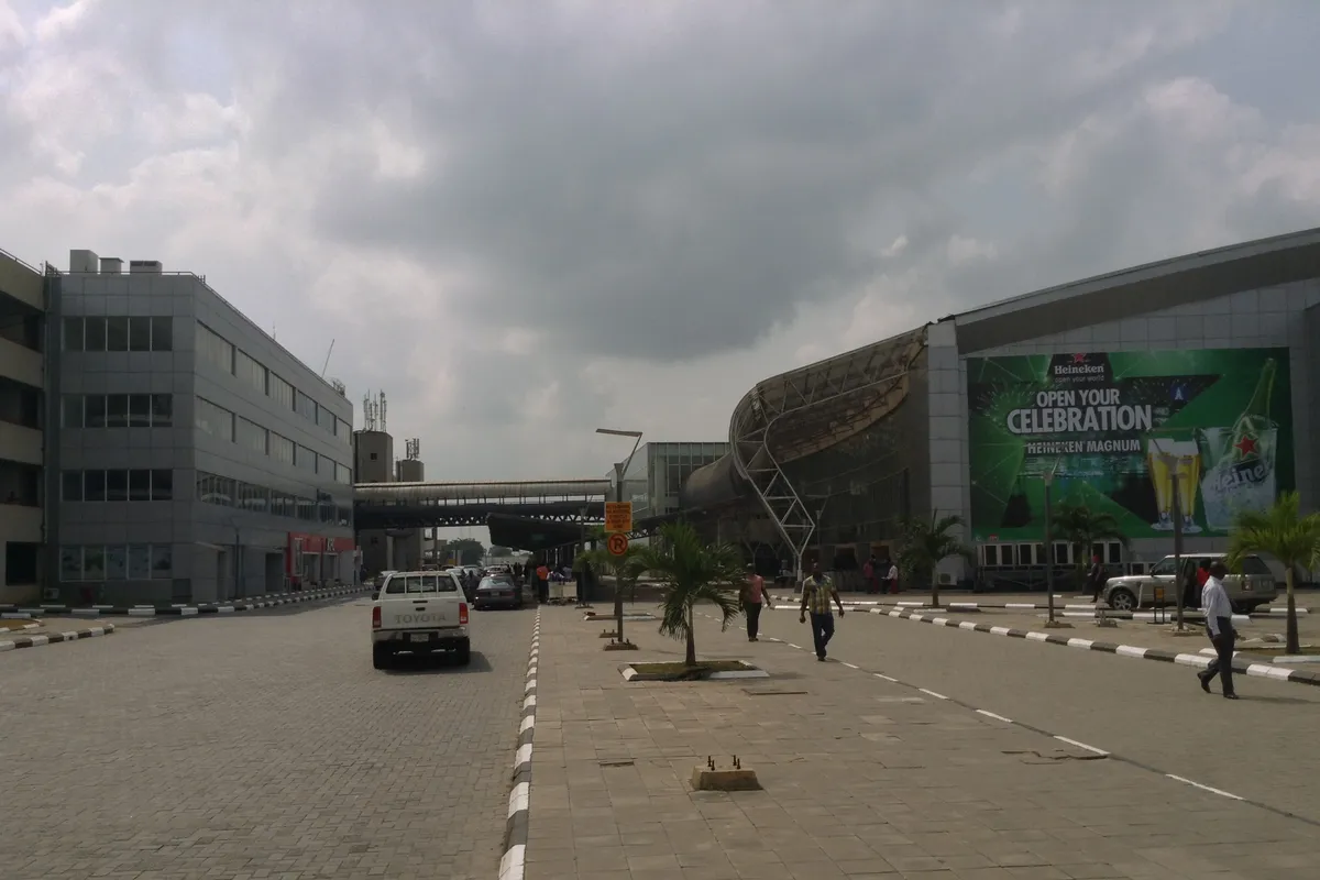 บรรยากาศย่านอิเกจา (Ikeja) ในลากอส