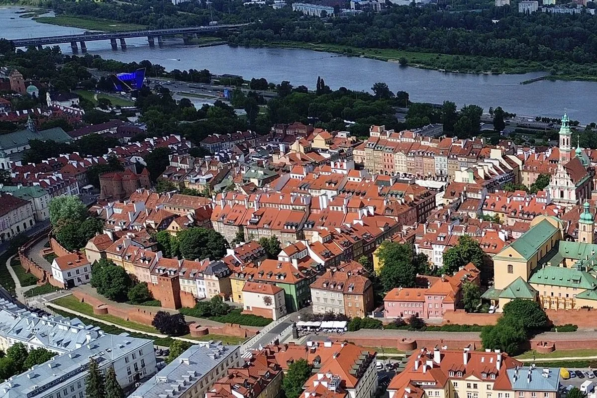 บรรยากาศย่านเมืองเก่า (Stare Miasto) ในวอร์ซอ
