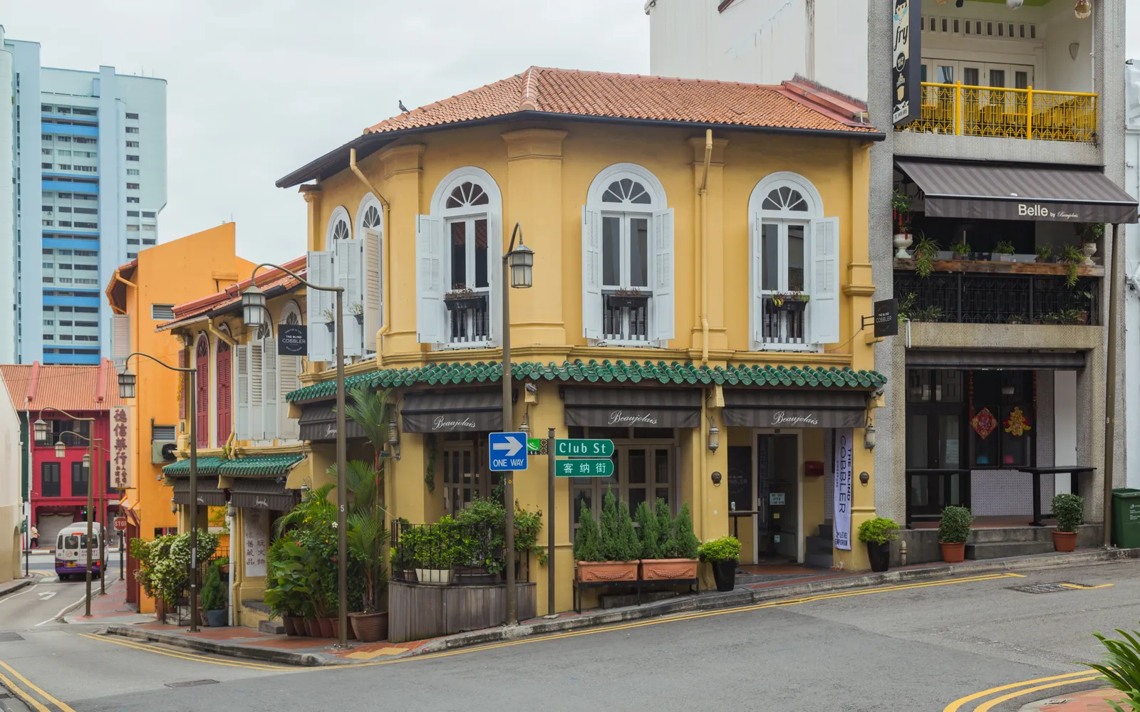 ซอย Ann Siang Hill ไชน่าทาวน์ สิงคโปร์ shophouse สีพาสเทลยุคอาณานิคมเรียงรายสองข้างทาง