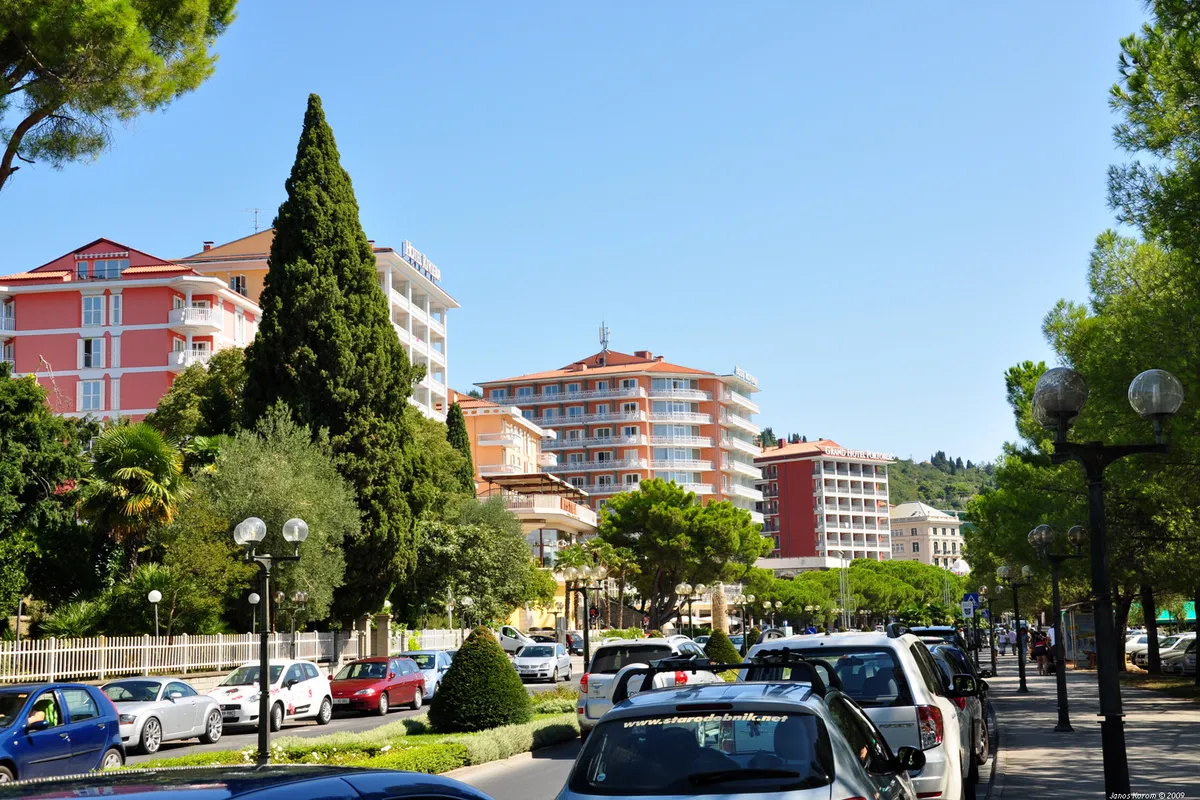บรรยากาศย่านปอร์โตรอช (Portorož) ในปิราน
