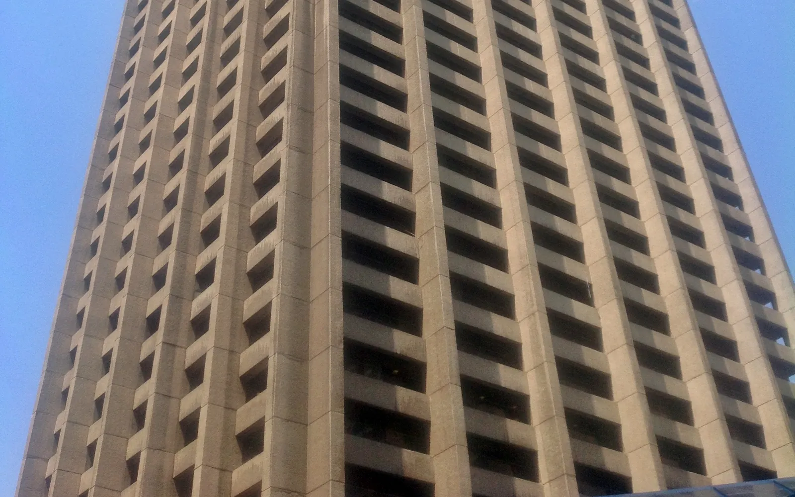 ตึกระฟ้า Carlton Centre ในใจกลางโจฮันเนสเบิร์ก
