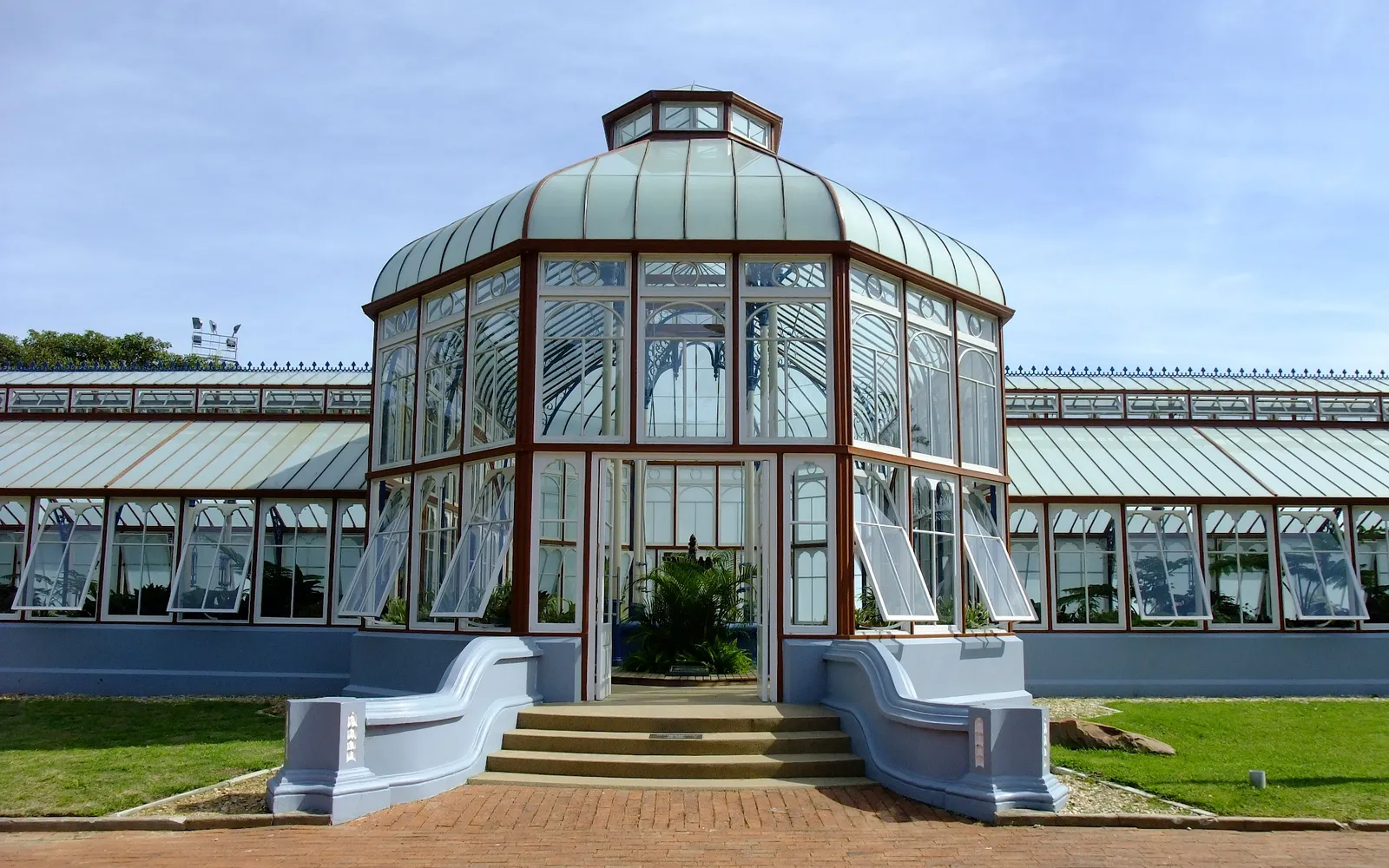 เรือนกระจก Pearson Conservatory ในสวนเซนต์จอร์จ พอร์ตเอลิซาเบธ