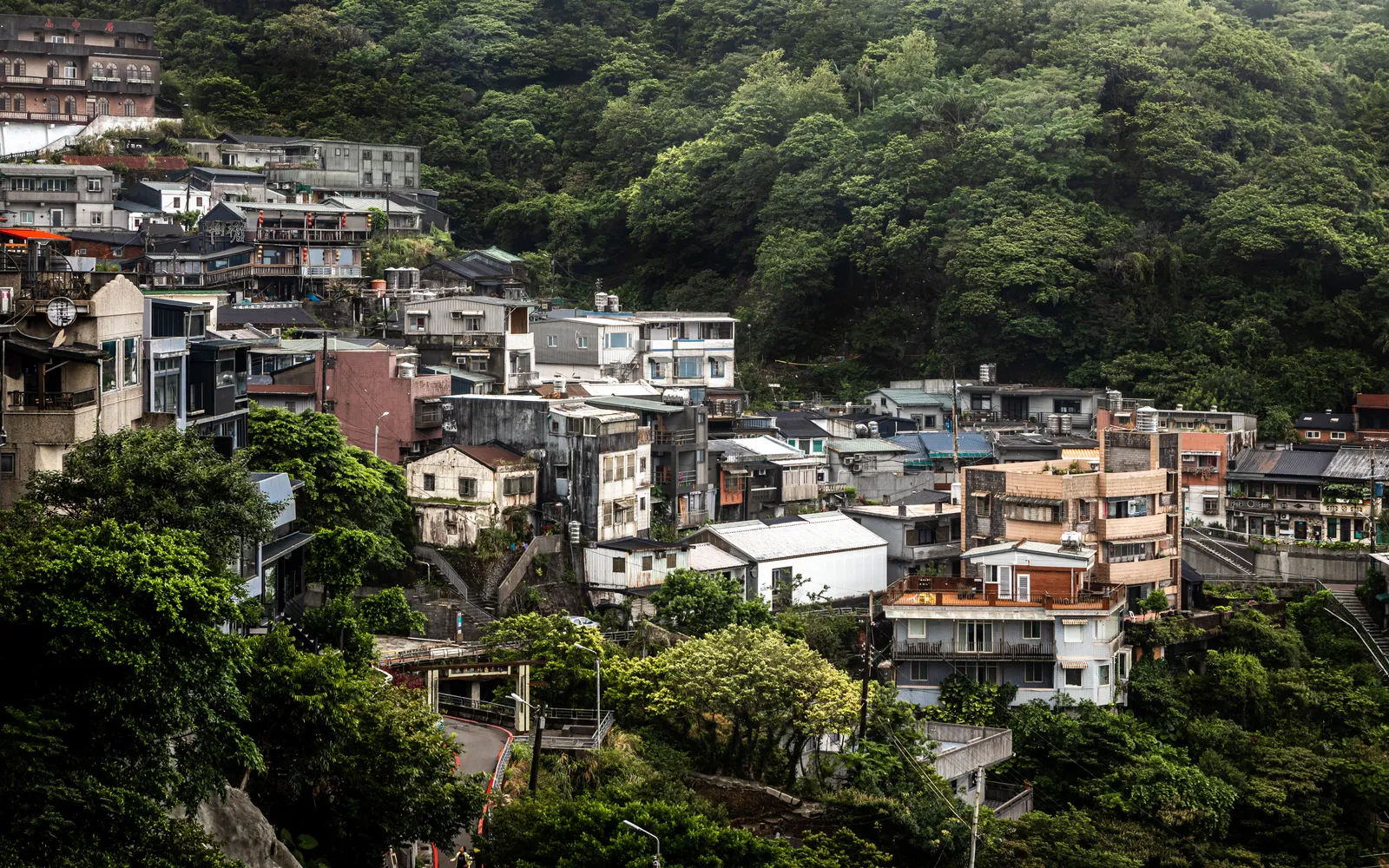 7 ที่เที่ยวจิ่วเฟิ่น ไม่ไปไม่ได้ — จากตรอกโคมแดงสู่พิพิธภัณฑ์ทองคำ