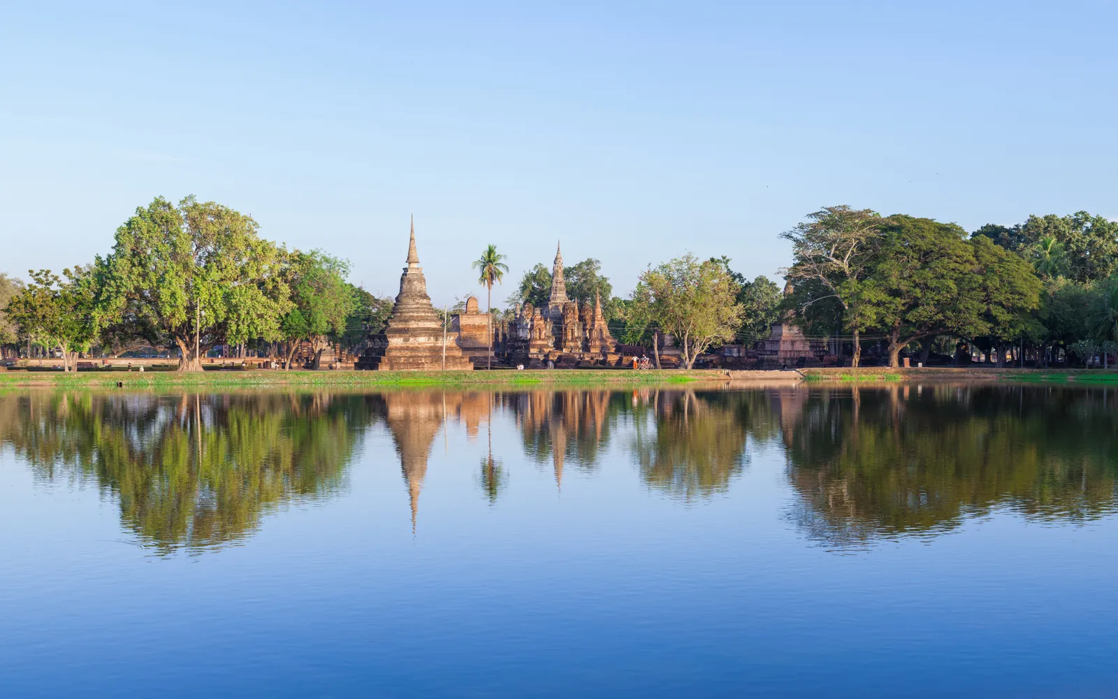 ที่เที่ยวสุโขทัย 2026 — วัดมหาธาตุ พระอจนะ วัดสระศรี