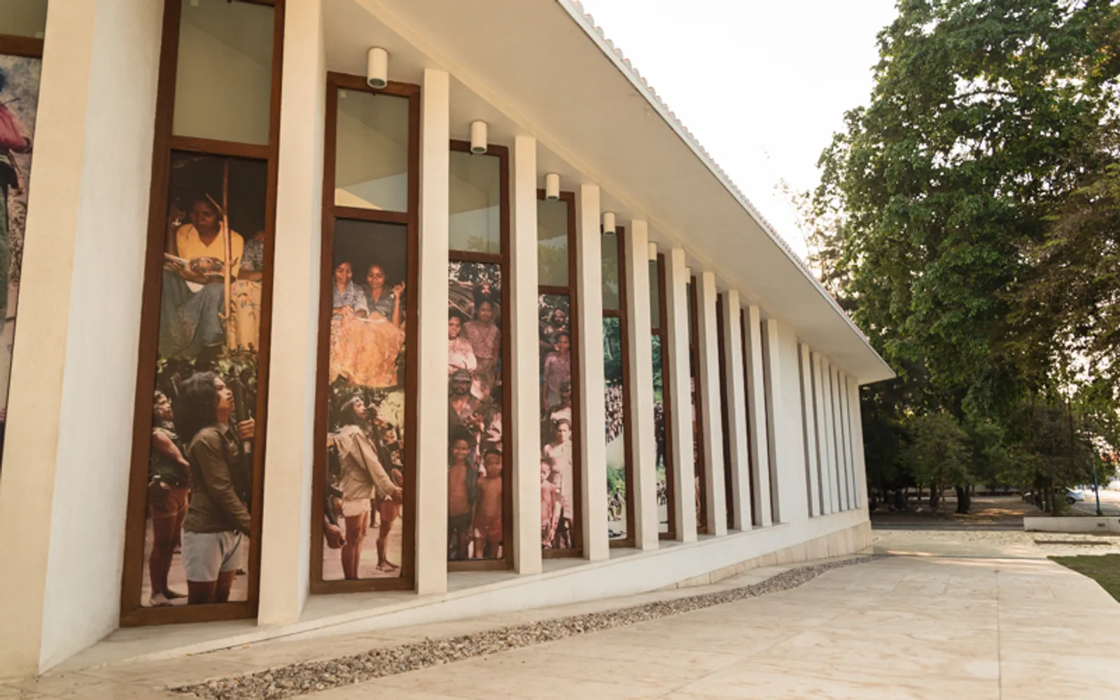 อาคารพิพิธภัณฑ์การต่อสู้ที่บูรณะจากศาลโปรตุเกสเดิม