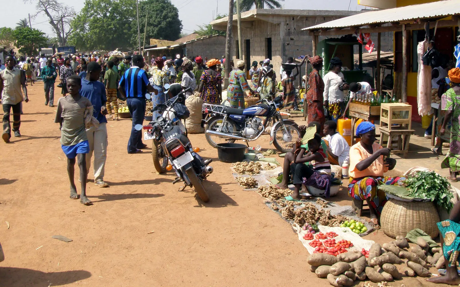 เมืองตลาด Niamtougou ทางเหนือของคารา โตโก