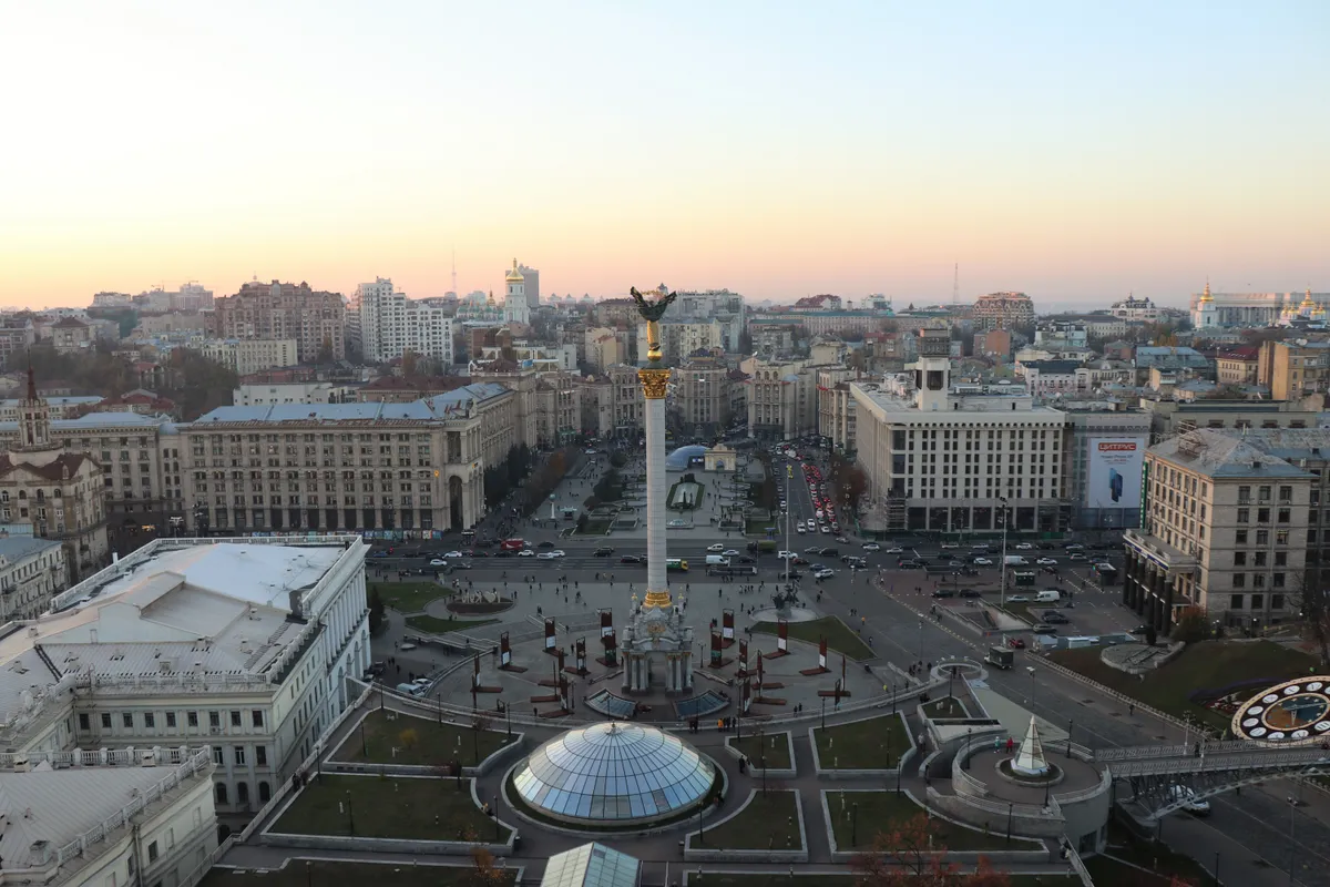 บรรยากาศย่านเครชชาตึก / ไมดาน (Khreshchatyk / Maidan) ในเคียฟ