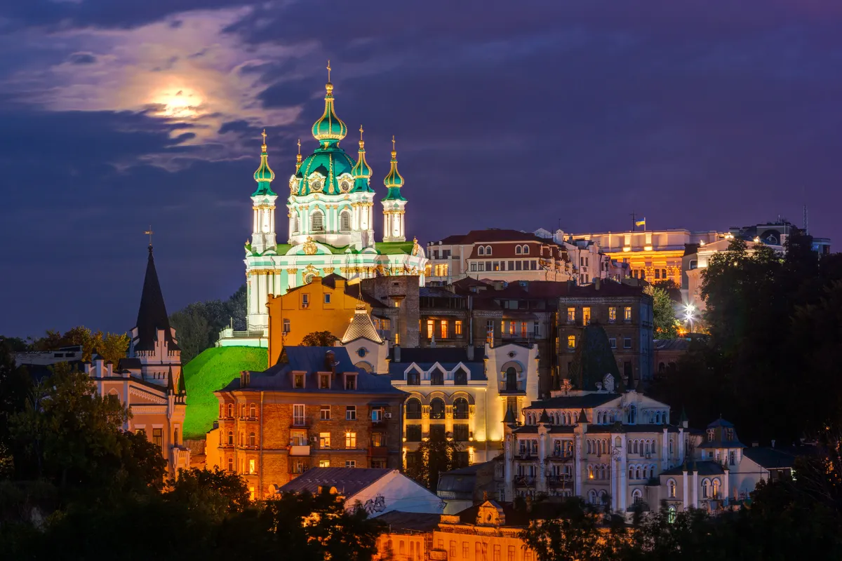 บรรยากาศย่านโปดิล (Podil) ในเคียฟ