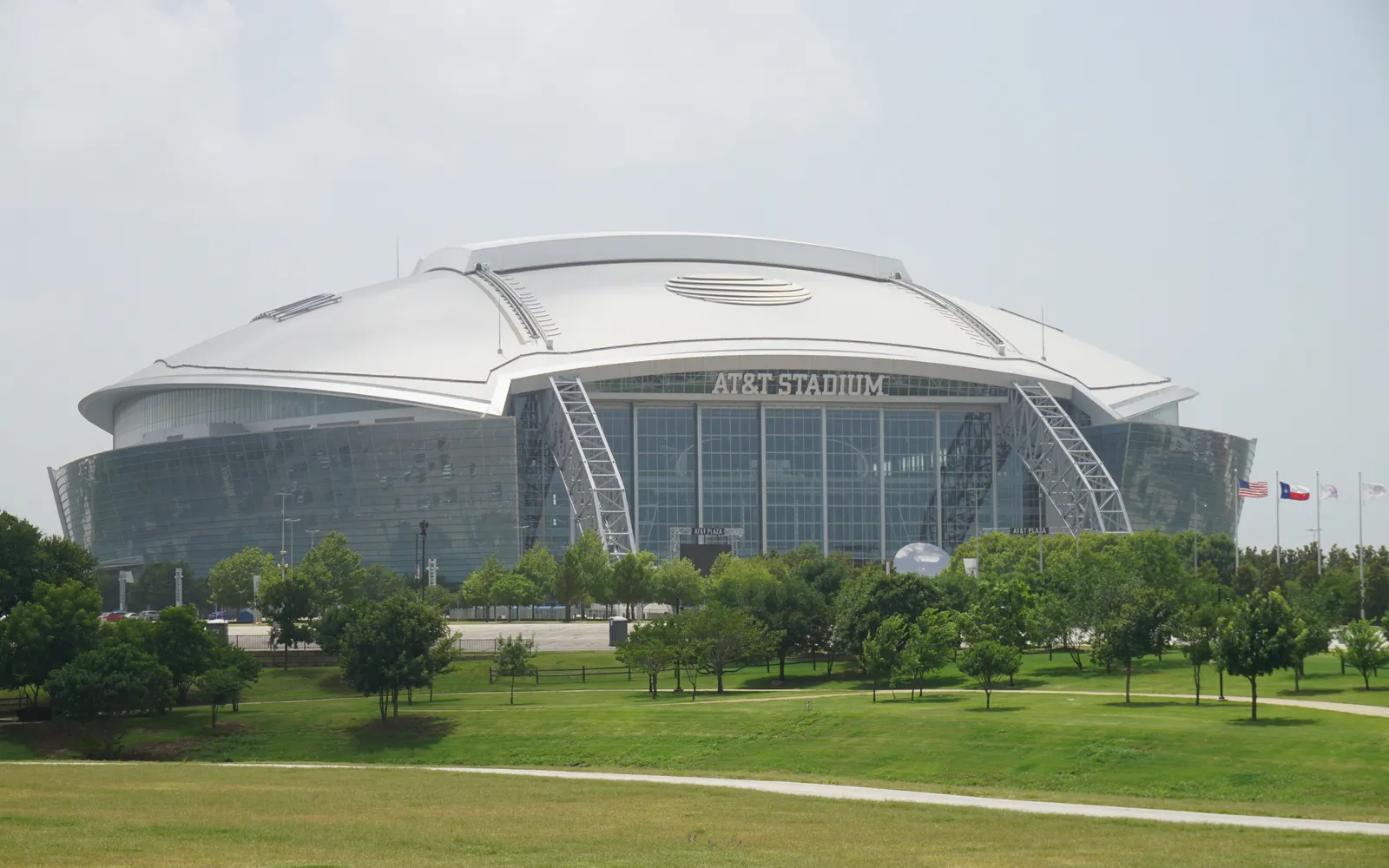 AT&T Stadium สนามเหย้าทีม Dallas Cowboys