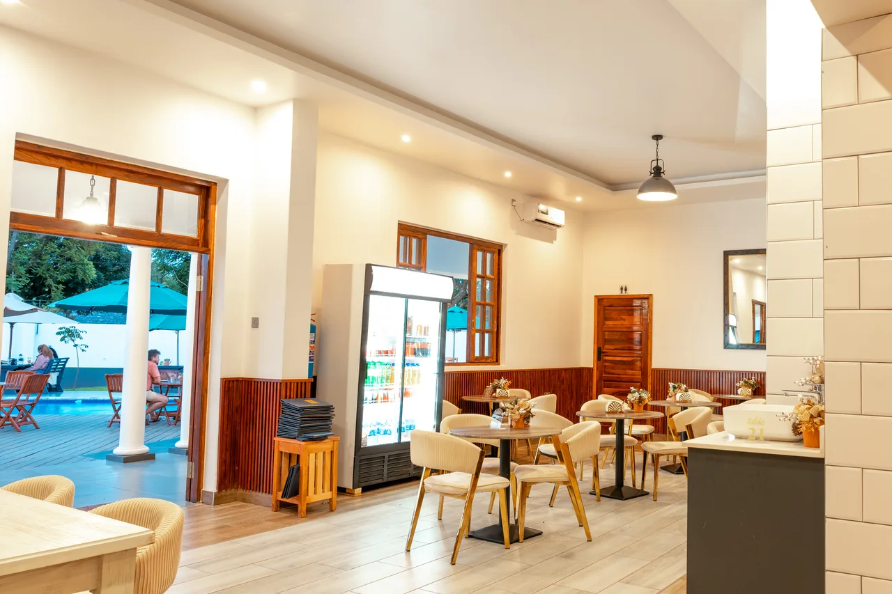 10 on Pauling Hotel — ภาพห้องพักและบรรยากาศ