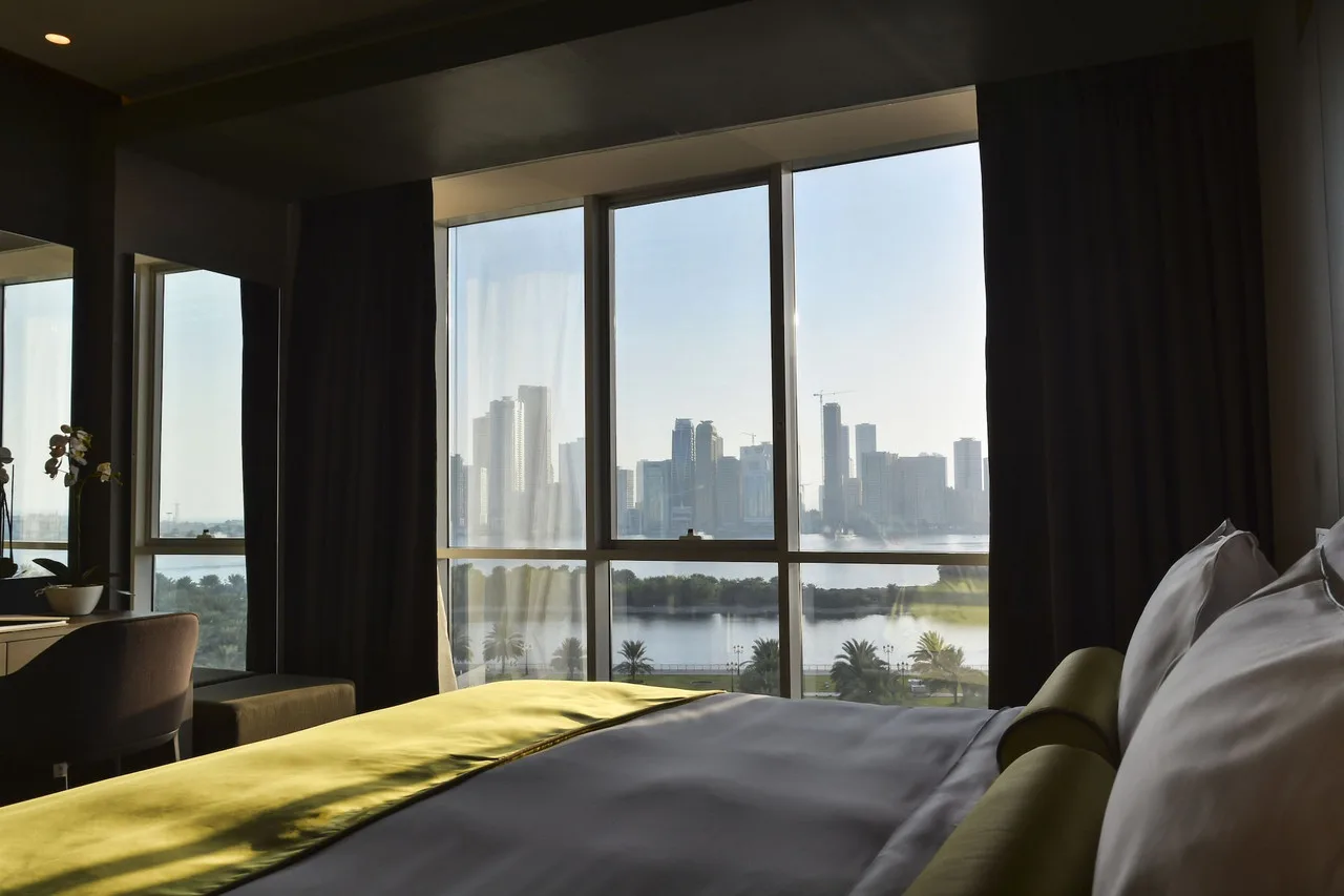 72 Hotel Sharjah — ภาพห้องพักและบรรยากาศ