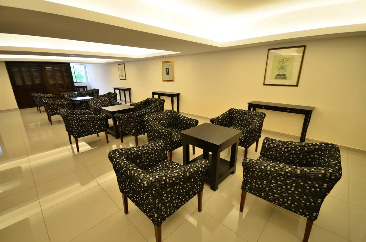 906 Riverside Hotel Malacca — rooms and atmosphere