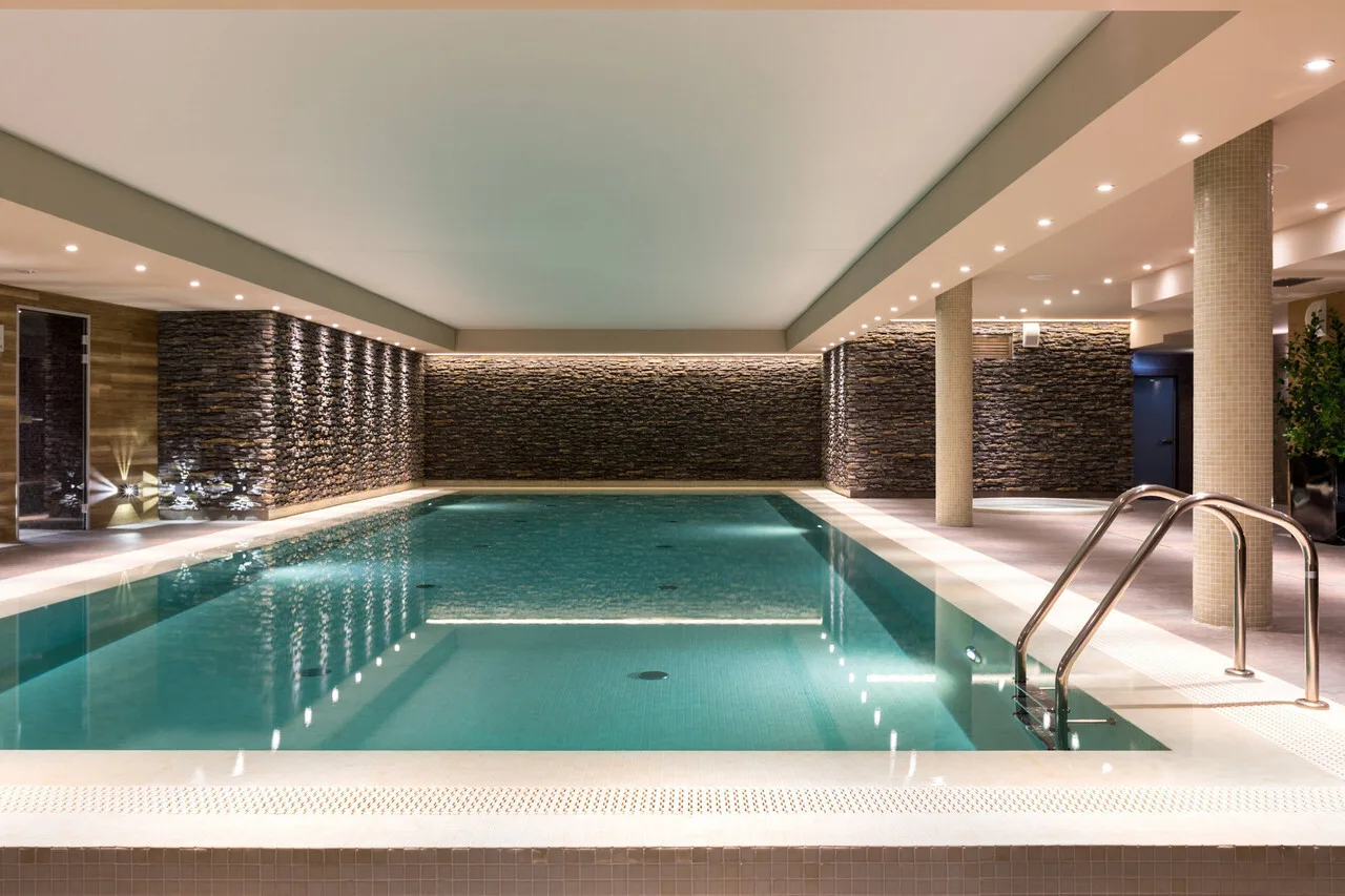 AC Hotel by Marriott Wroclaw — ภาพห้องพักและบรรยากาศ