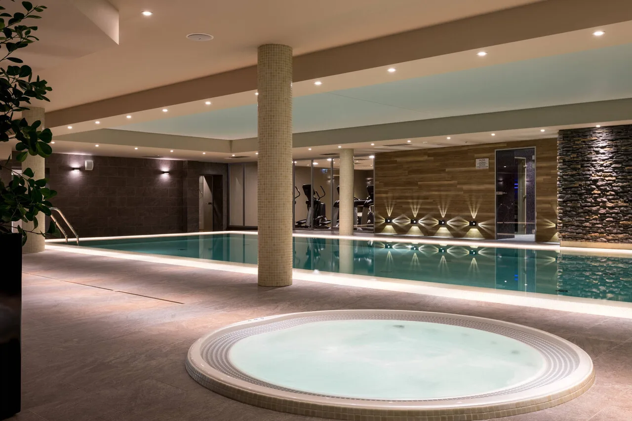AC Hotel by Marriott Wroclaw — ภาพห้องพักและบรรยากาศ