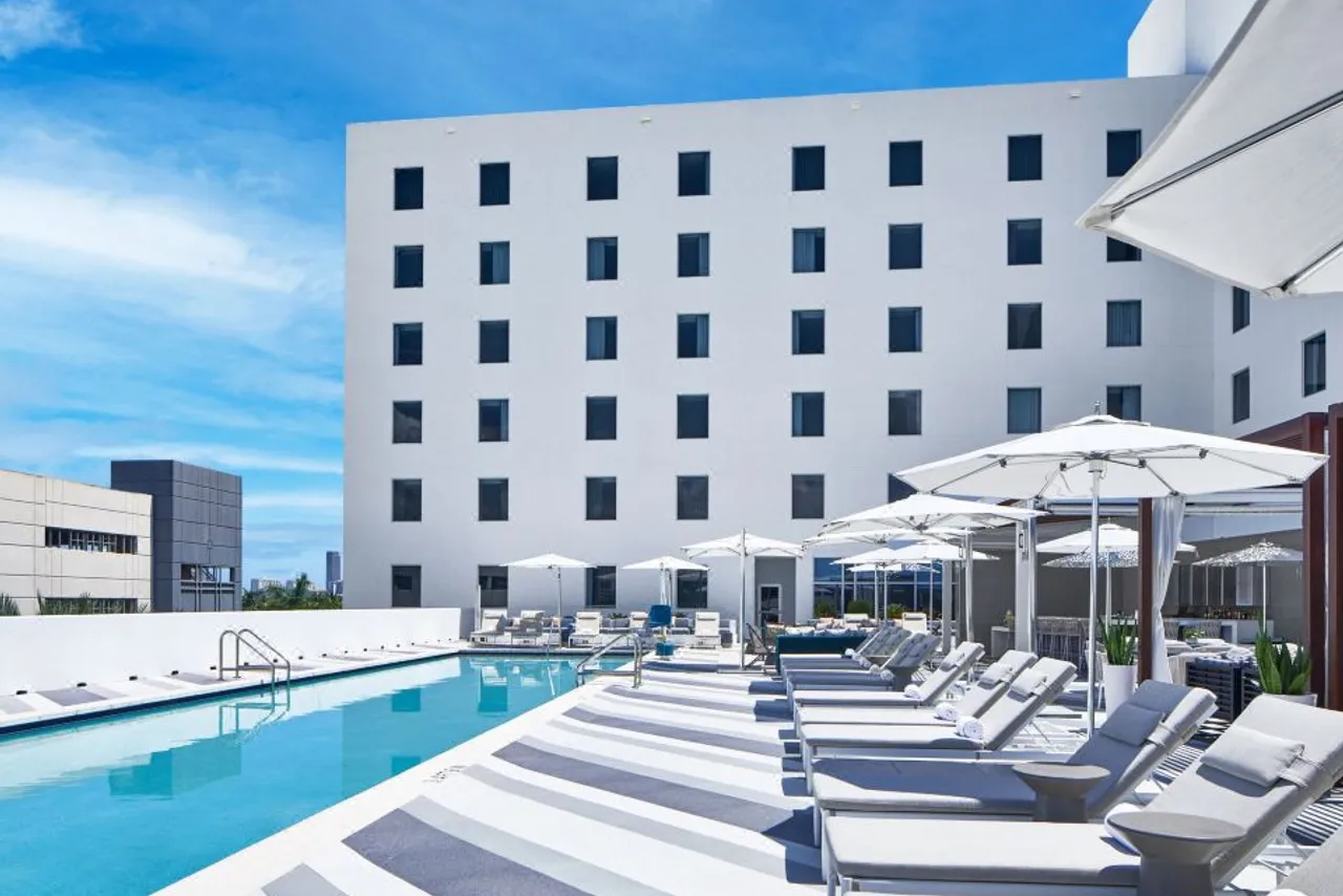 AC Hotel by Marriott Miami Aventura — โรงแรมในใกล้ Hard Rock Stadium