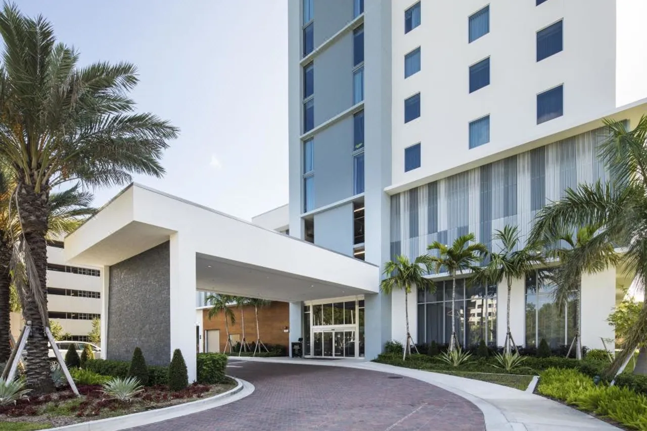 AC Hotel by Marriott Miami Aventura — ภาพห้องพักและบรรยากาศ