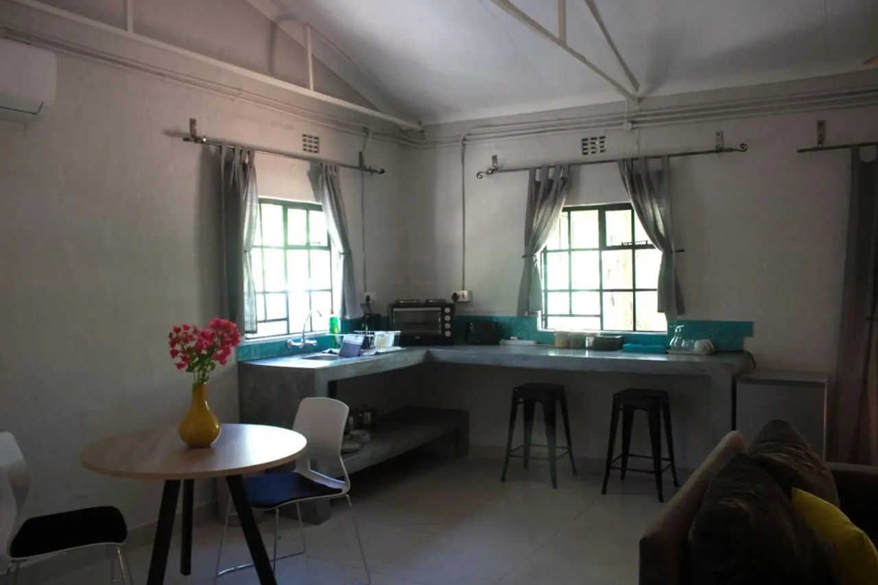 Acacia Cottage — ภาพห้องพักและบรรยากาศ