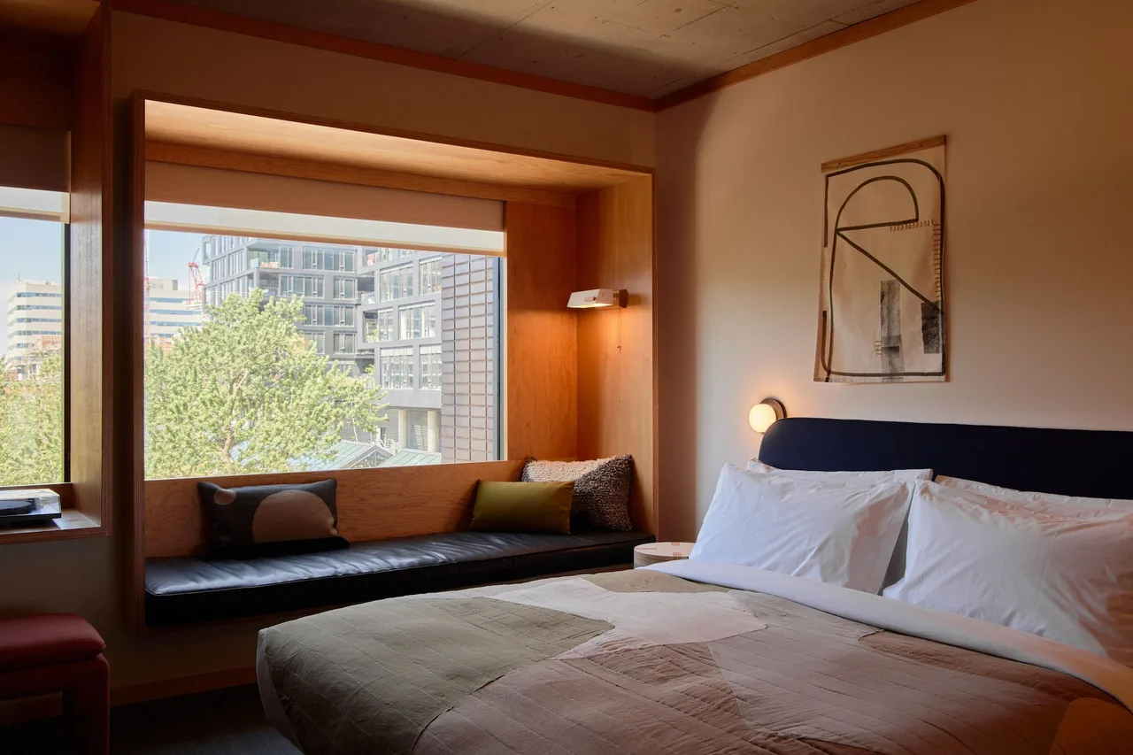Ace Hotel Toronto — rooms and atmosphere