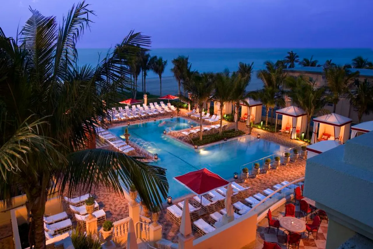 Acqualina Resort & Residences on the Beach — โรงแรมในไมอามี